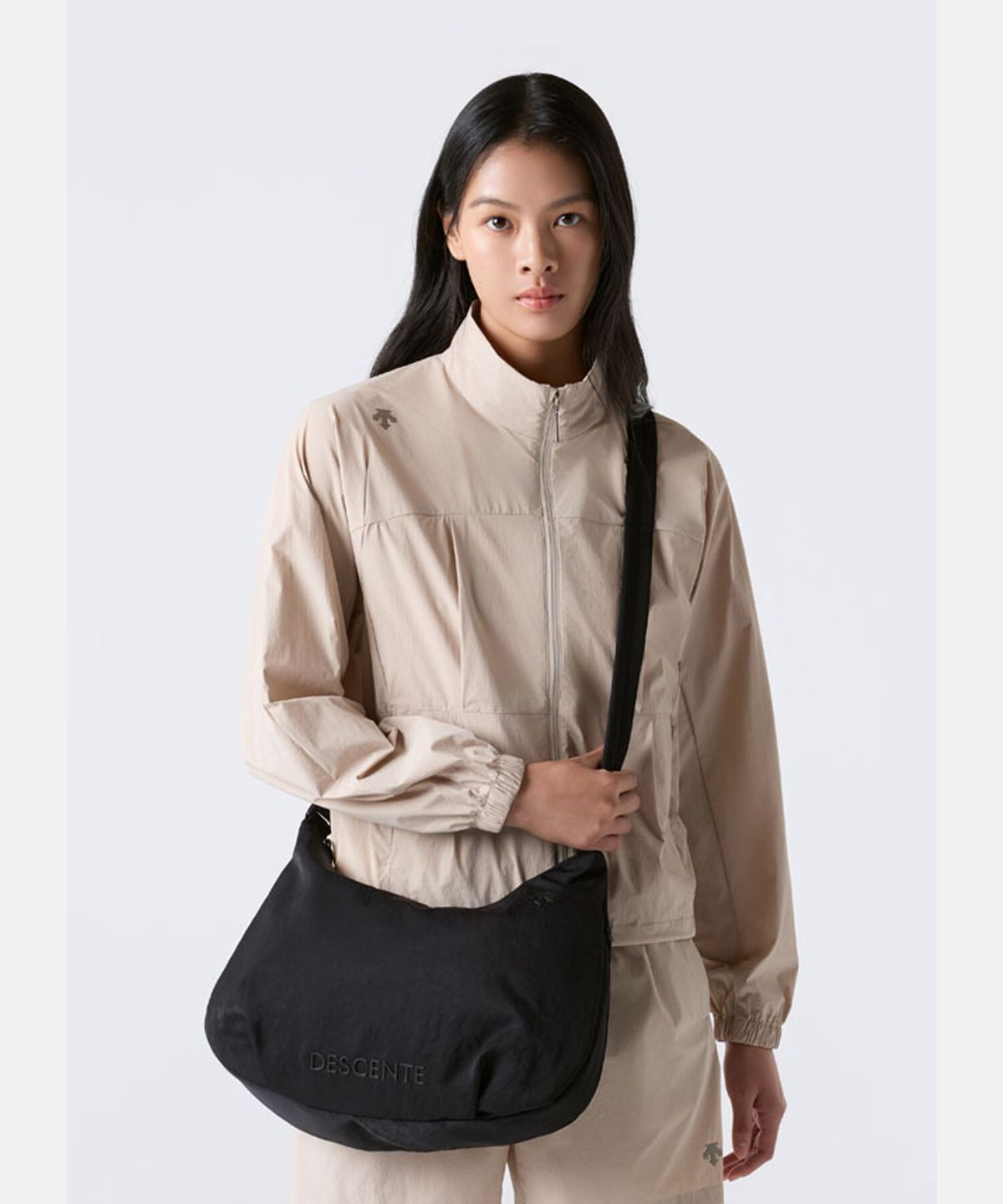 데상트(DESCENTE) 여성 미디움 2WAY 숄더백 블랙 SR322UBG70