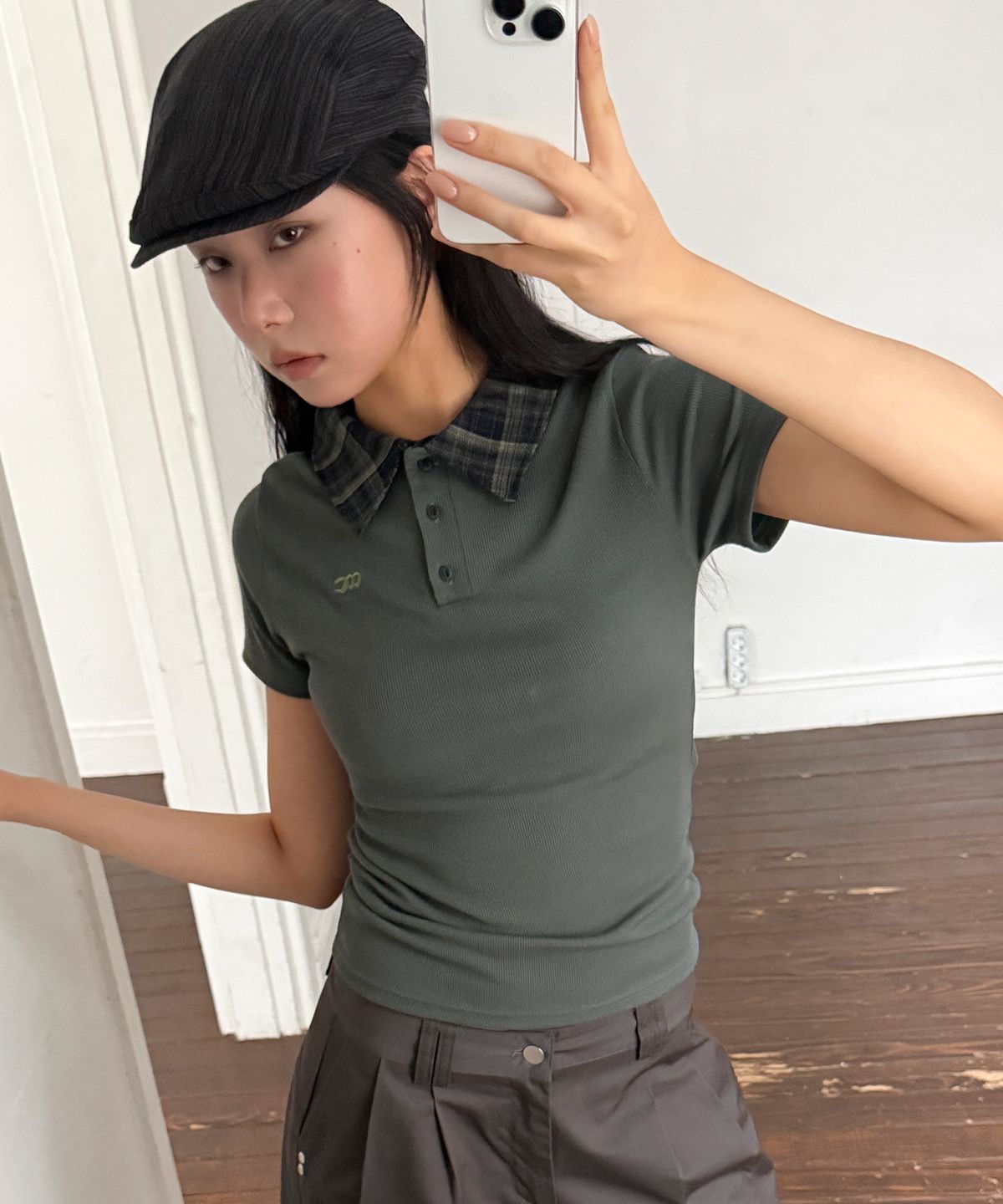 칙스(CHICKS) 체크 포인트 카라 반팔 티셔츠 카키