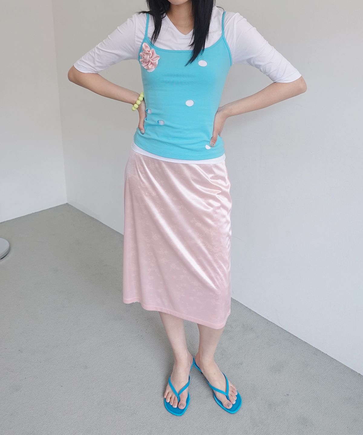 마조네(MA JOURNEE) SATIN MIDI BANDING SKIRT_LIGHT PINK