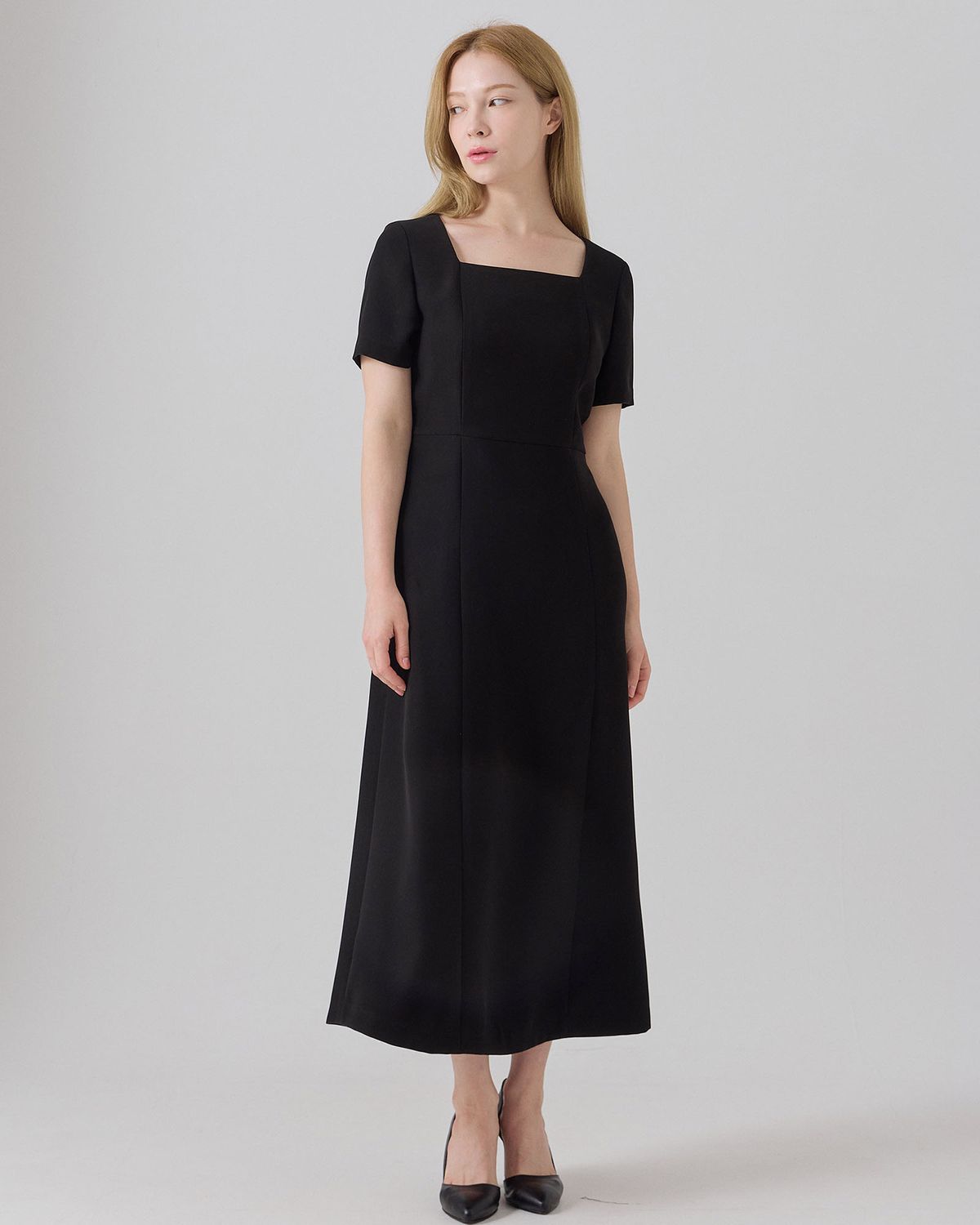 벨르마(BELLEMA) Square Neck Line Dress