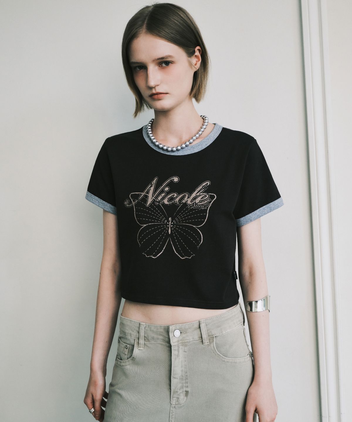 닉앤니콜(NICK&NICOLE) BUTTERFLY RINGER CROP TOP_CHARCOAL