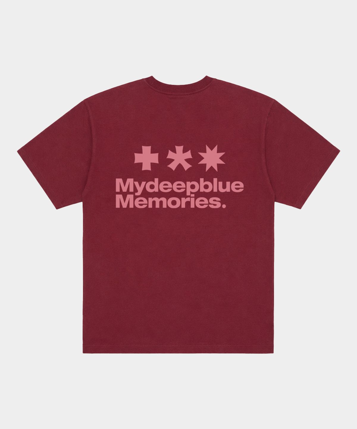 마이딥블루메모리즈(MY DEEP BLUE MEMORIES) Mm Symbol Logo T-Shirts (BURGUDNY)