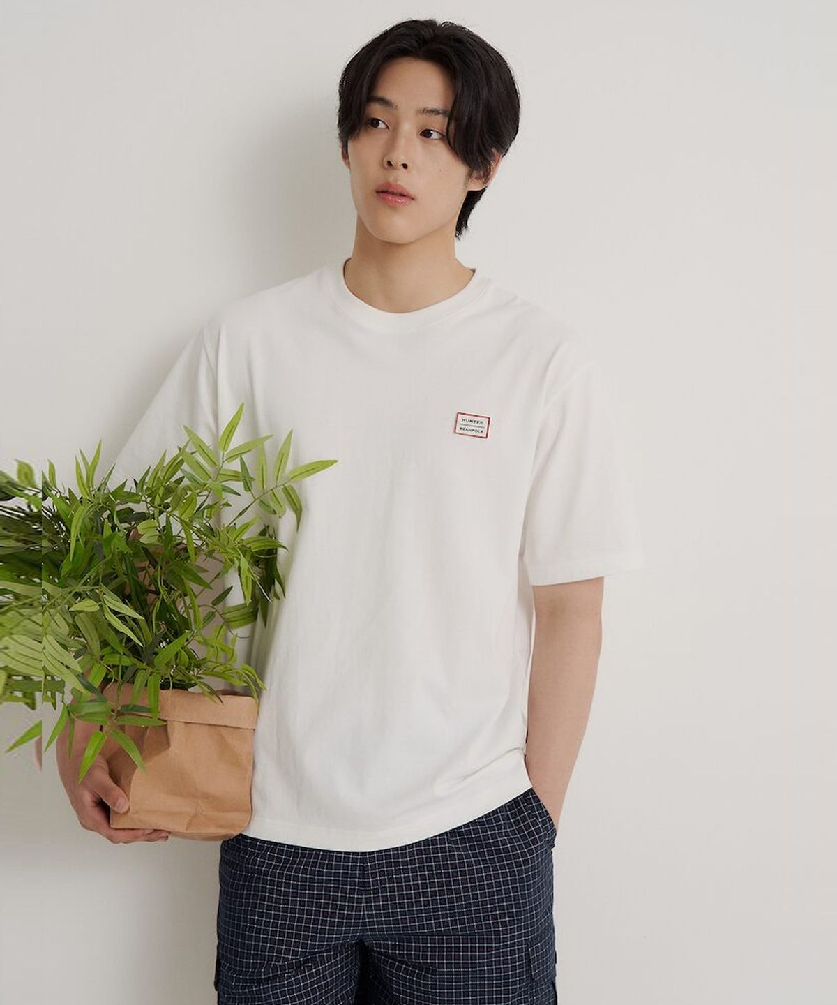 빈폴 멘(BEANPOLE MEN) [HUNTER] 그래픽 라운드넥 티셔츠  화이트