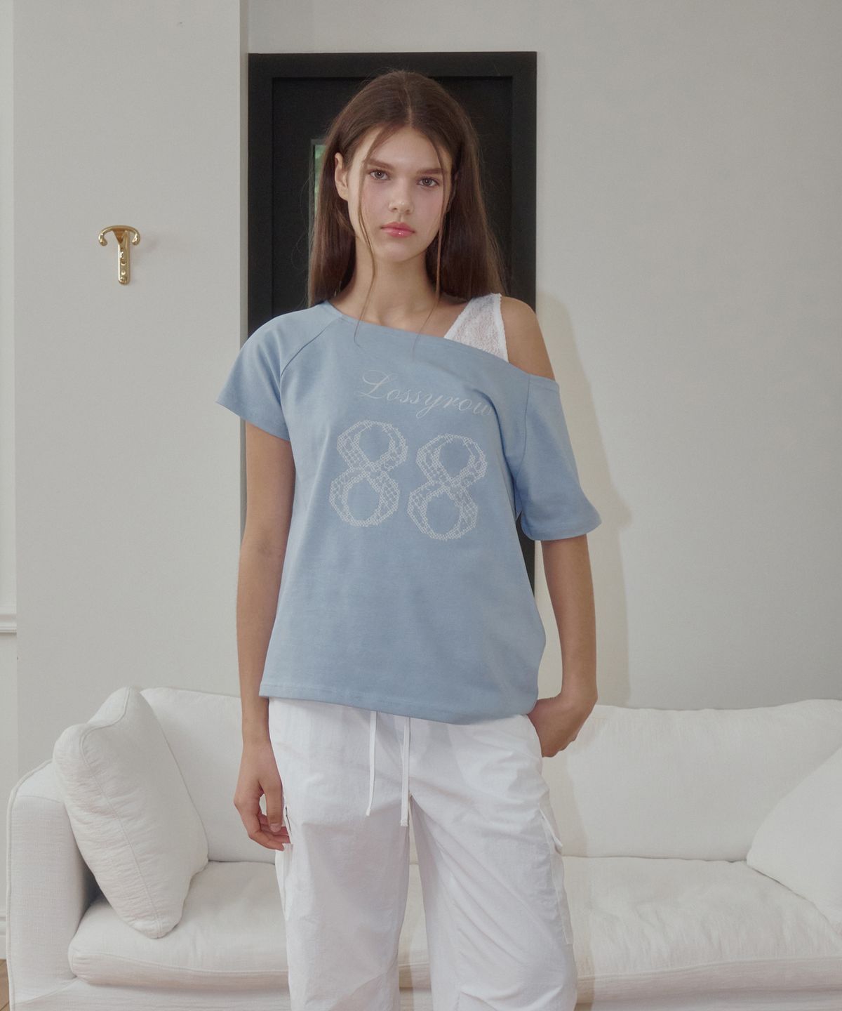 로시로우(LOSSYROW) 88 Lace Off-Shoulder Tee sora