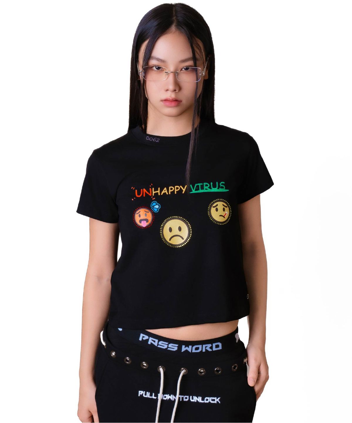 공공육이(GONGGONGYUKYI) UNHAPPY VIRUS CROPPED T-SHIRTS