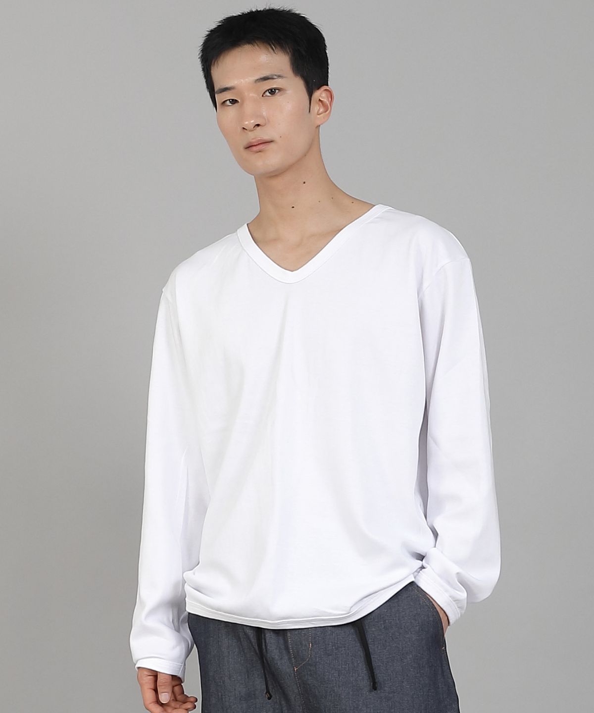 세인트크루(SAINTCREW) 무지 V넥 스웨트셔츠 RVS-874 화이트
