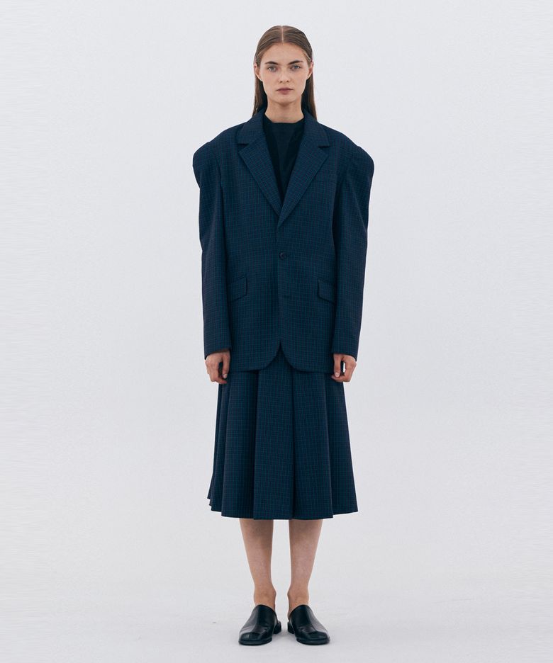 check big shoulder blazer