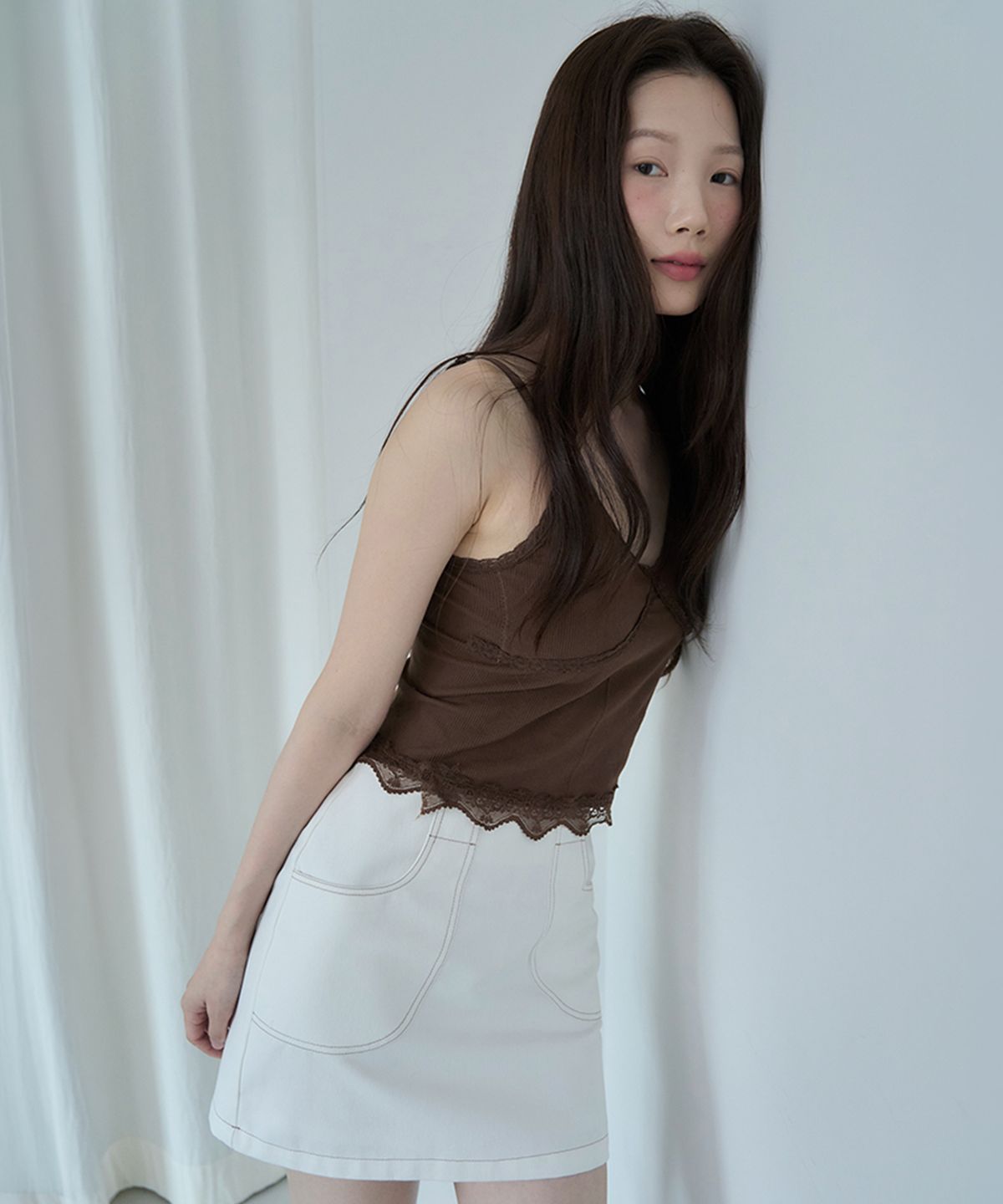 아미디(AMIDI) 데님 미니 스커트_화이트