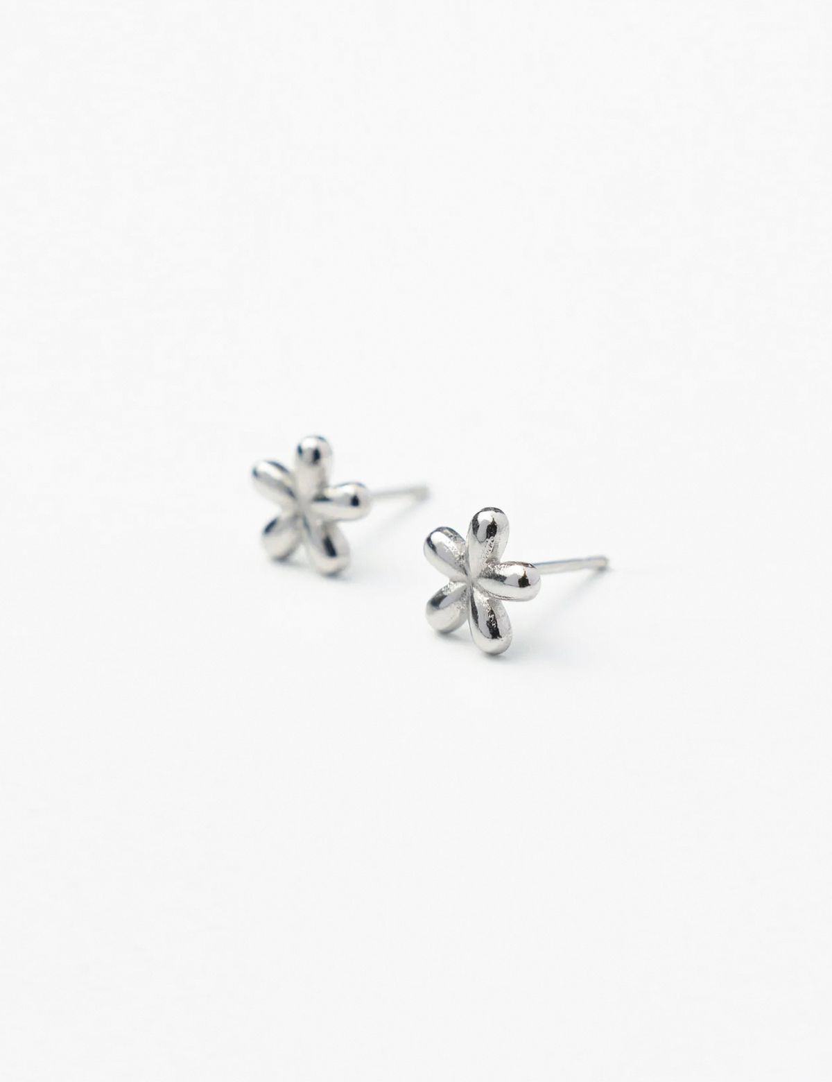 토우트(TOUT) mini flower earring 316L