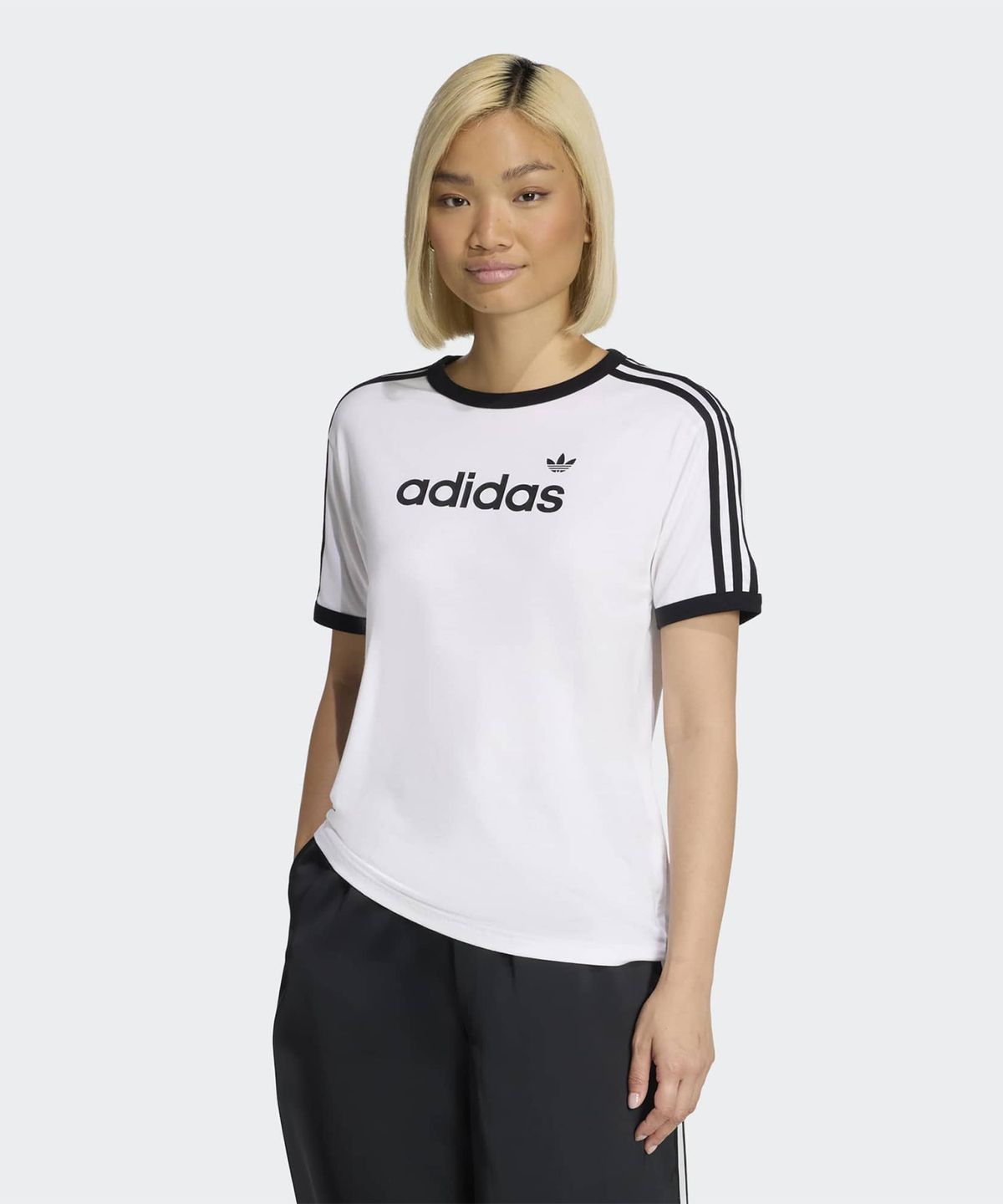 아디다스(ADIDAS) 리니어 티셔츠 - 화이트:블랙 / KC9012