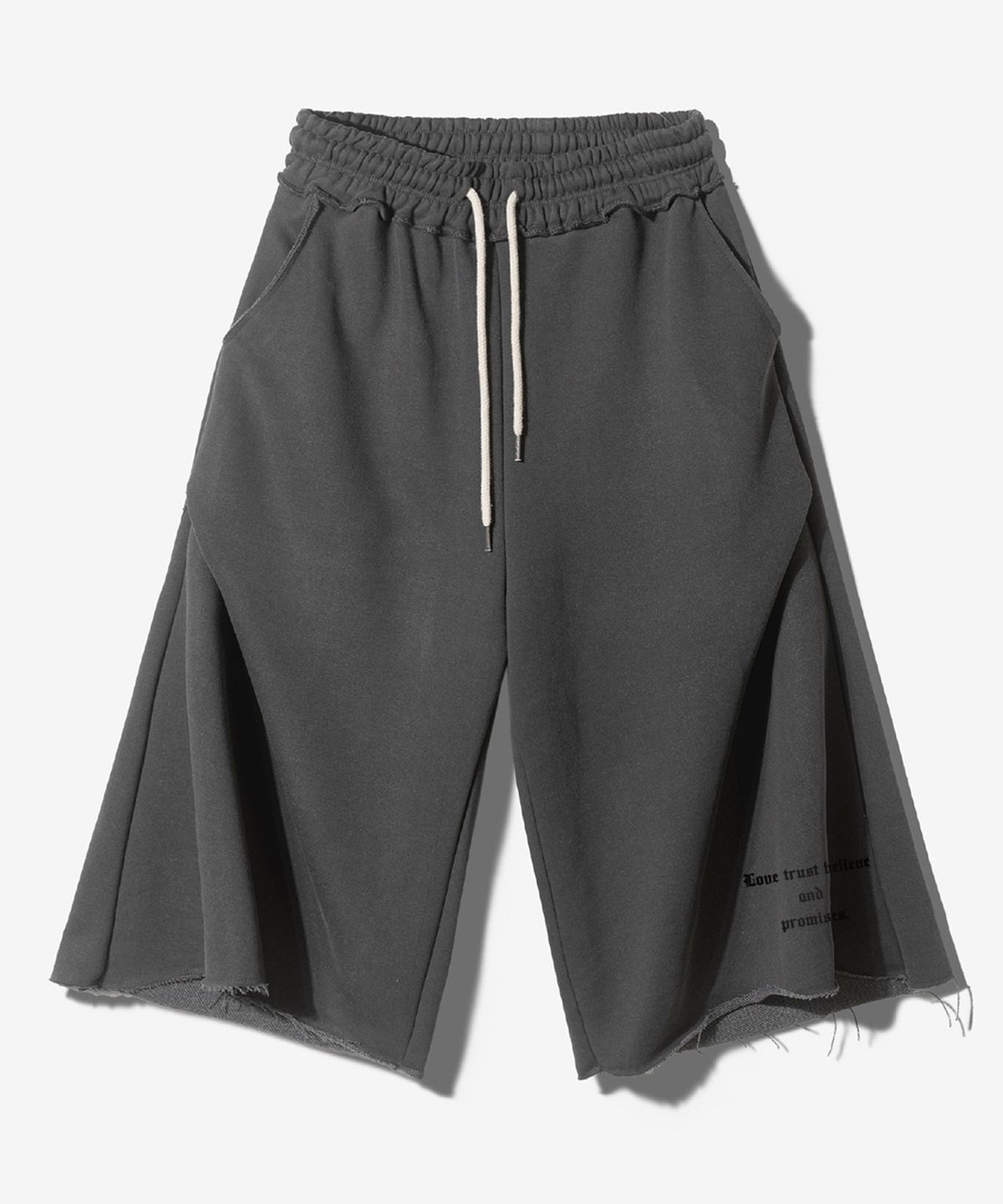 팬쇼(FANSHOW) GUADALUPE GEOMETRY 3/4 SWEAT PANTS -  PIGMENT BLACK