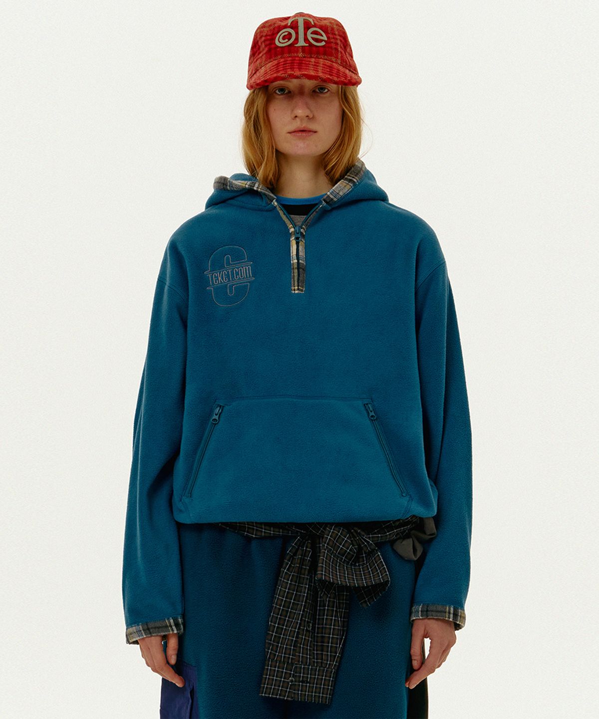 테켓(TEKET) Dizzy Fleece Half Zip-Up Hoodie Blue
