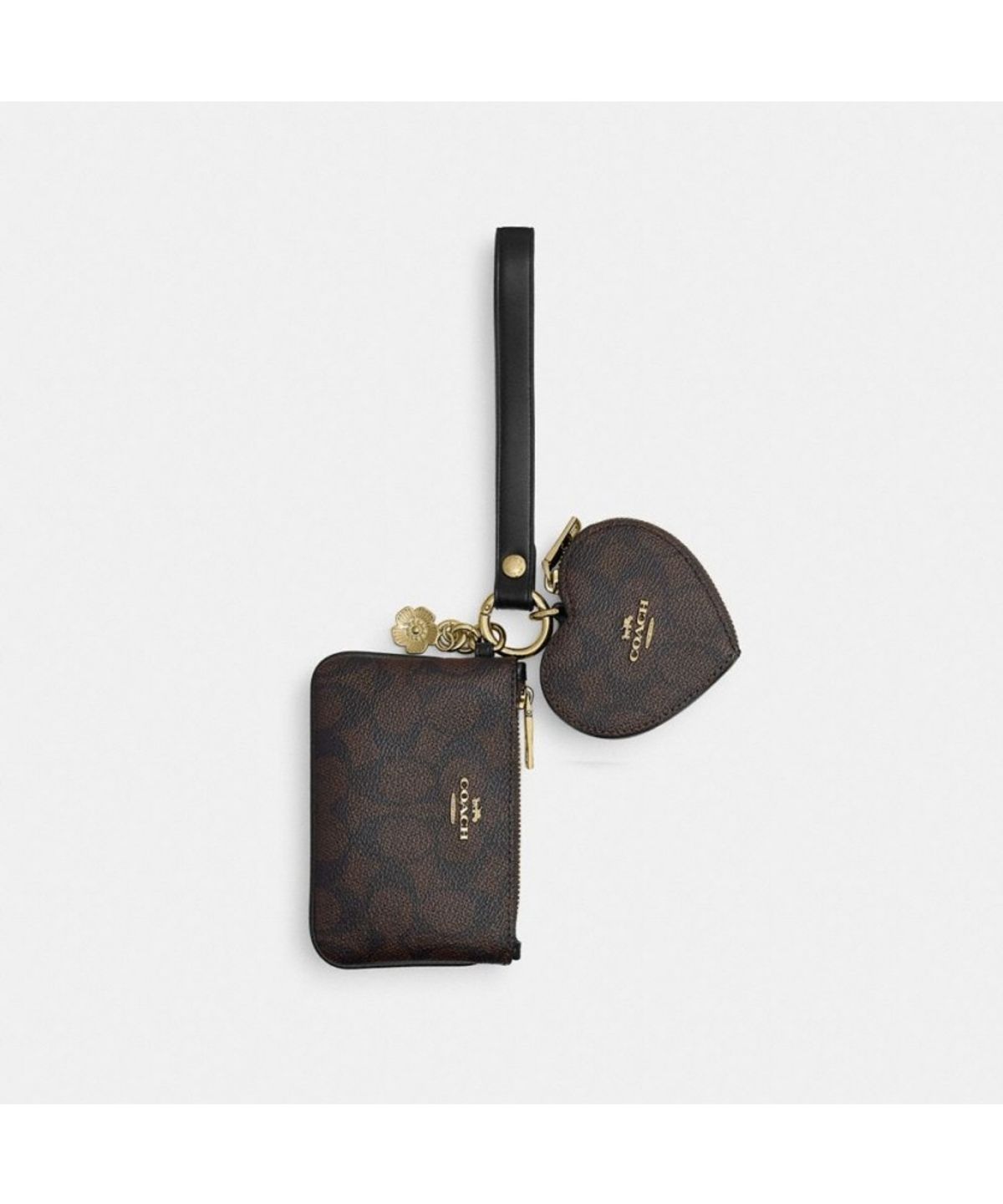코치(COACH) 리스틀릿 앤 하트 파우치 인 시그니처 캔버스 위드 참 CEO28 IMXAQ