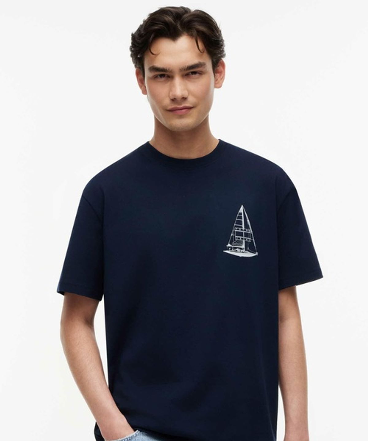 타미진스(TOMMY JEANS) 세일 보트 그래픽 티셔츠 (T32G6TTO18TMT1C1G)
