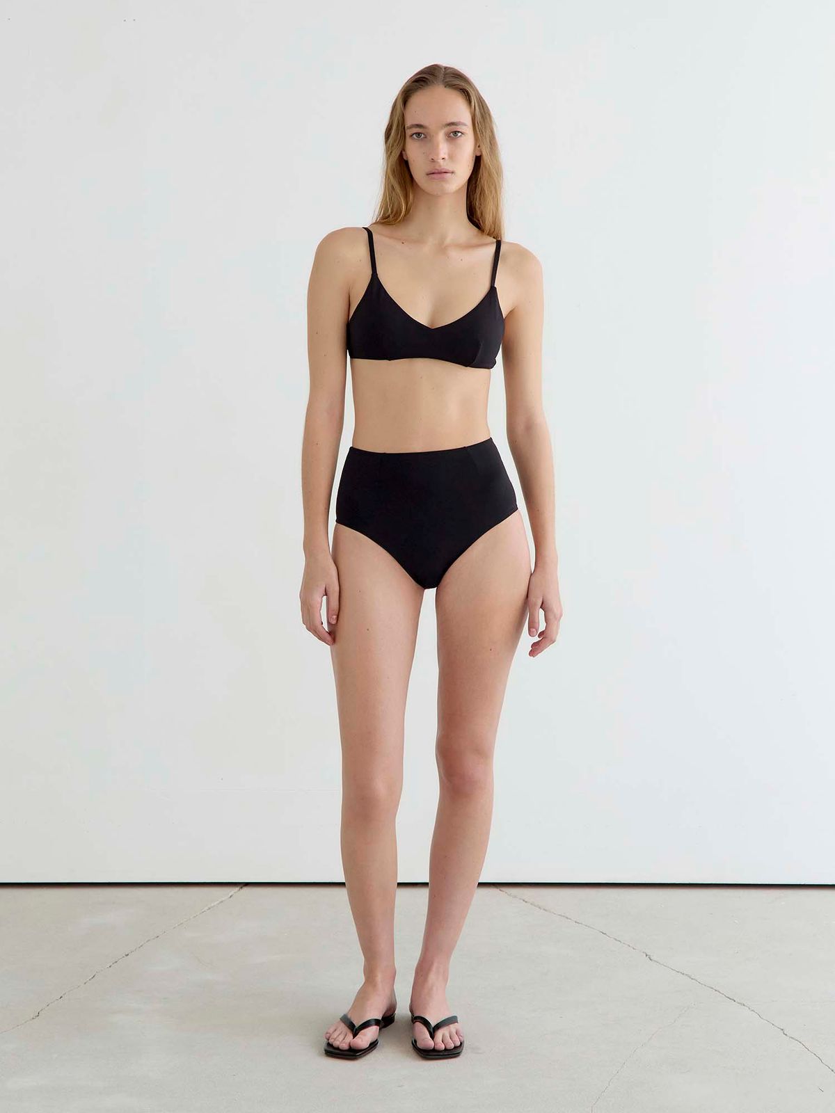 오베르(AUBER) Clean Line Bikini Set - Black