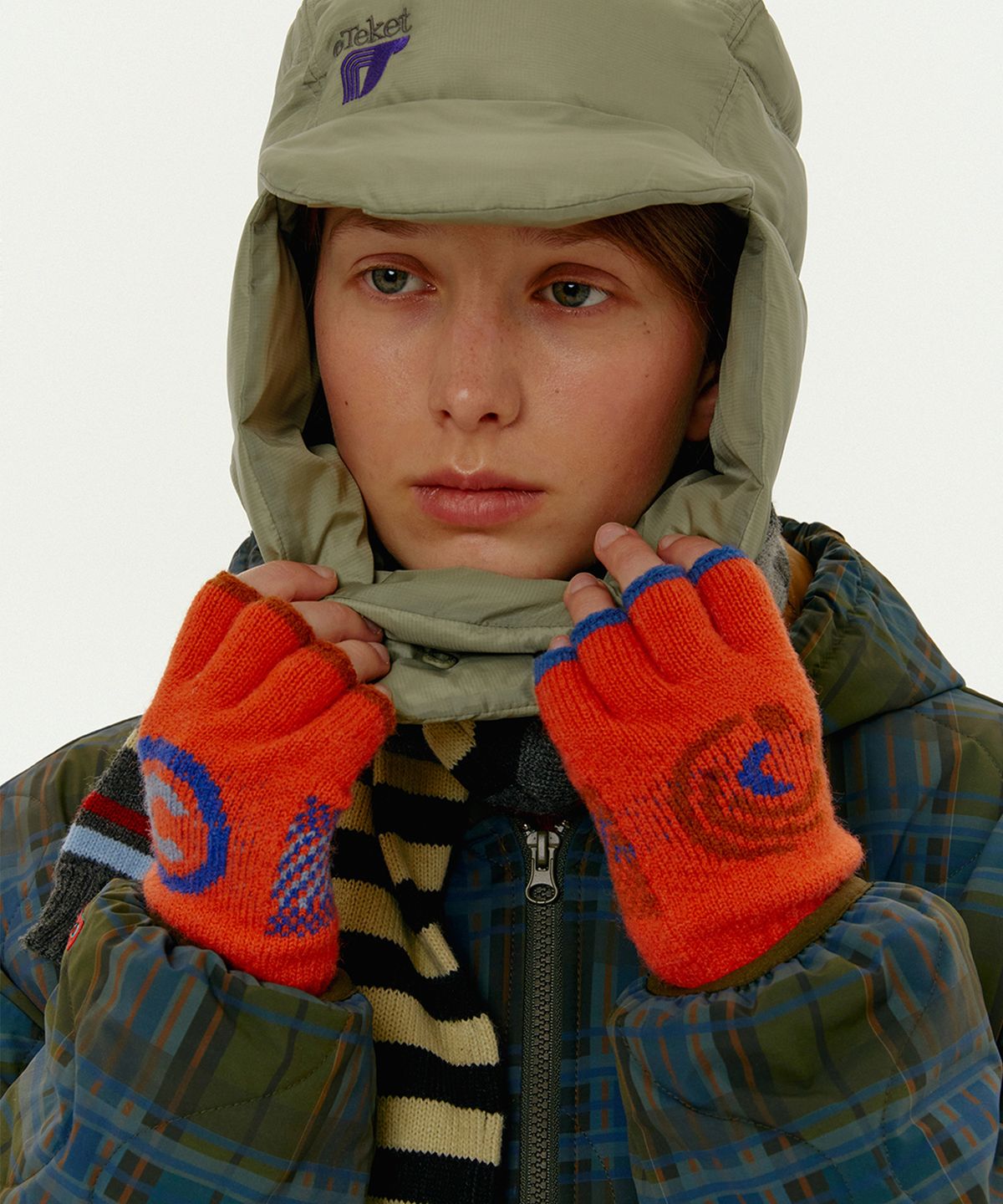 테켓(TEKET) Blur Fingerless Knit Gloves Orange