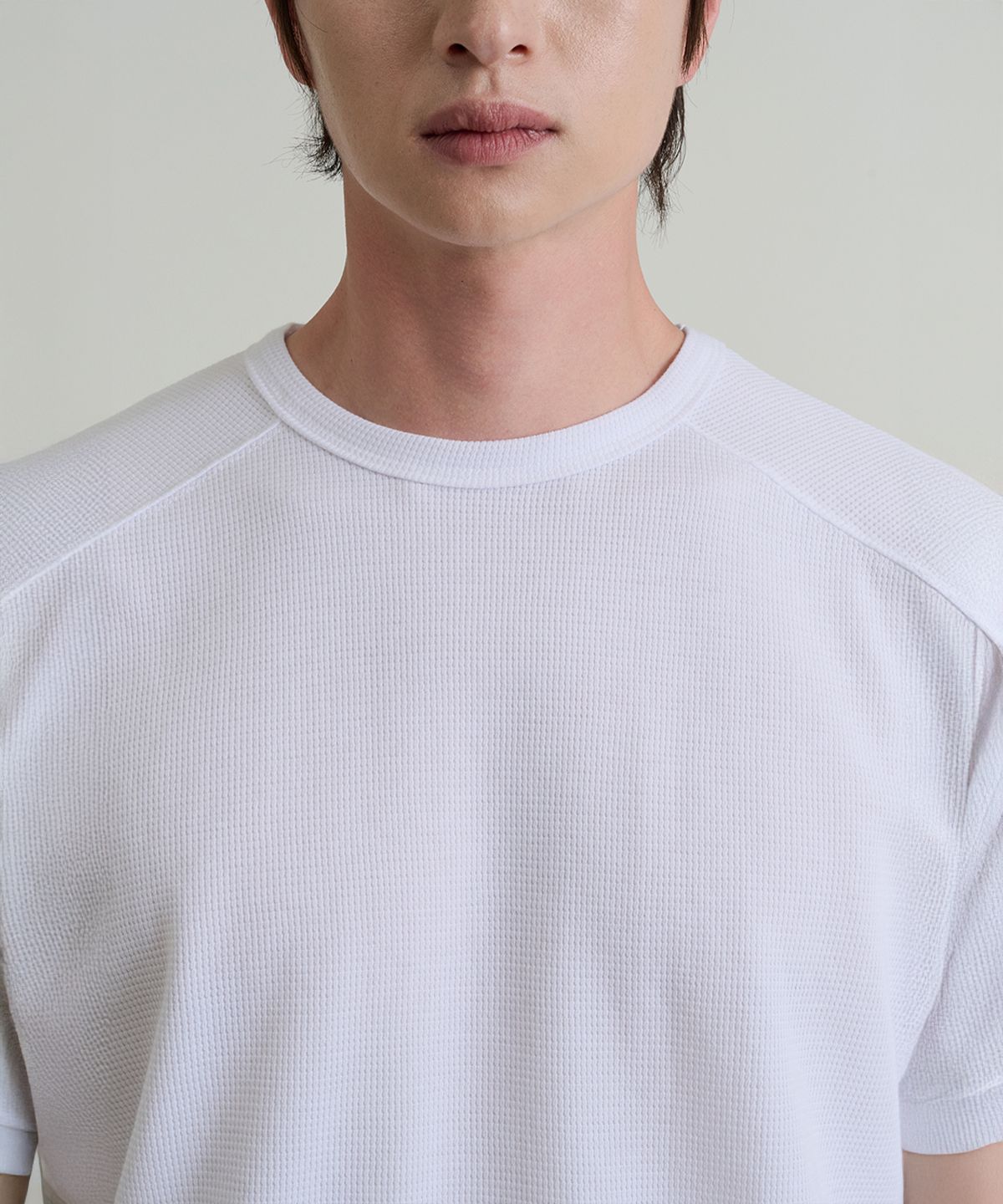 크레드먼스(CREEDMENS) 코지 와플 절개 라운드 반팔티 (WHITE)