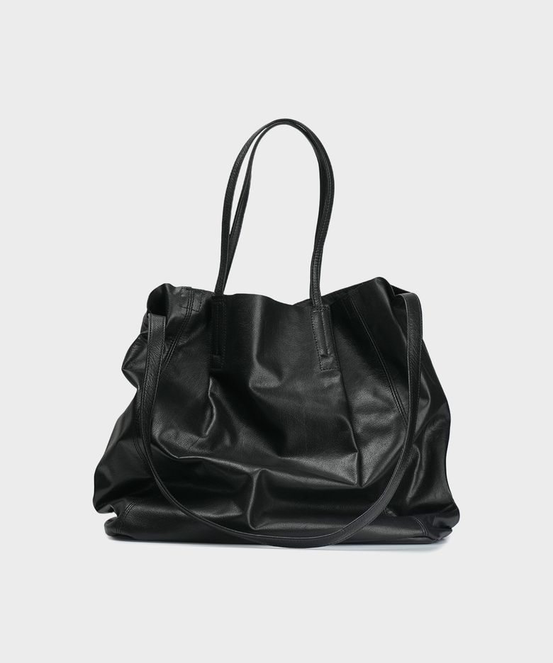 BOTARI / BLACK
