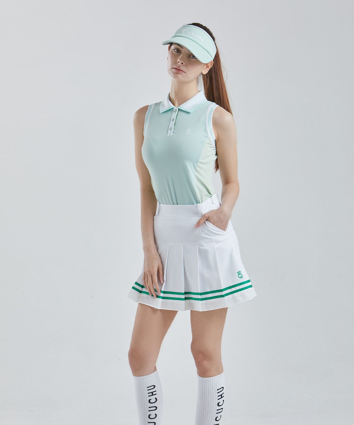 츄쿠츄(CHUCUCHU) 에어 펀칭 플리츠 스커트 (WHITE) CBFSS-SK002W