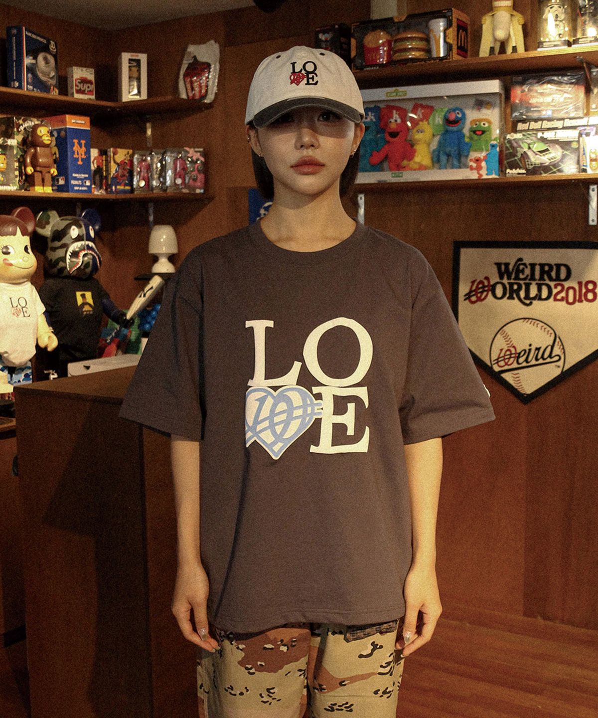 위얼드월드(WEIRDWORLD) BIG LOVE 하프 티셔츠 GREY