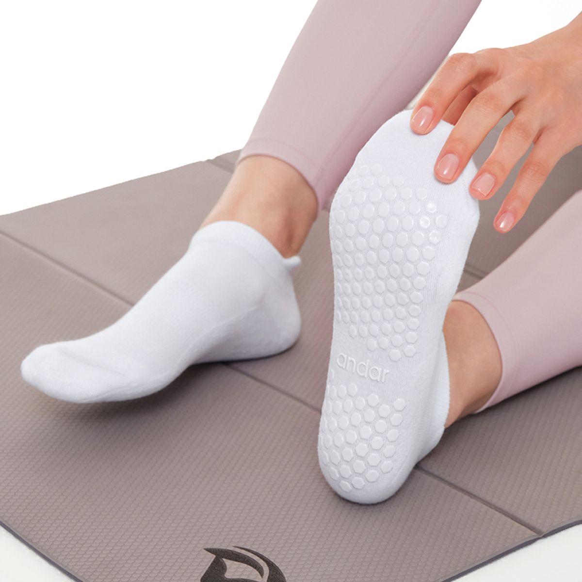 안다르(ANDAR) 필라테스 앵클 삭스
