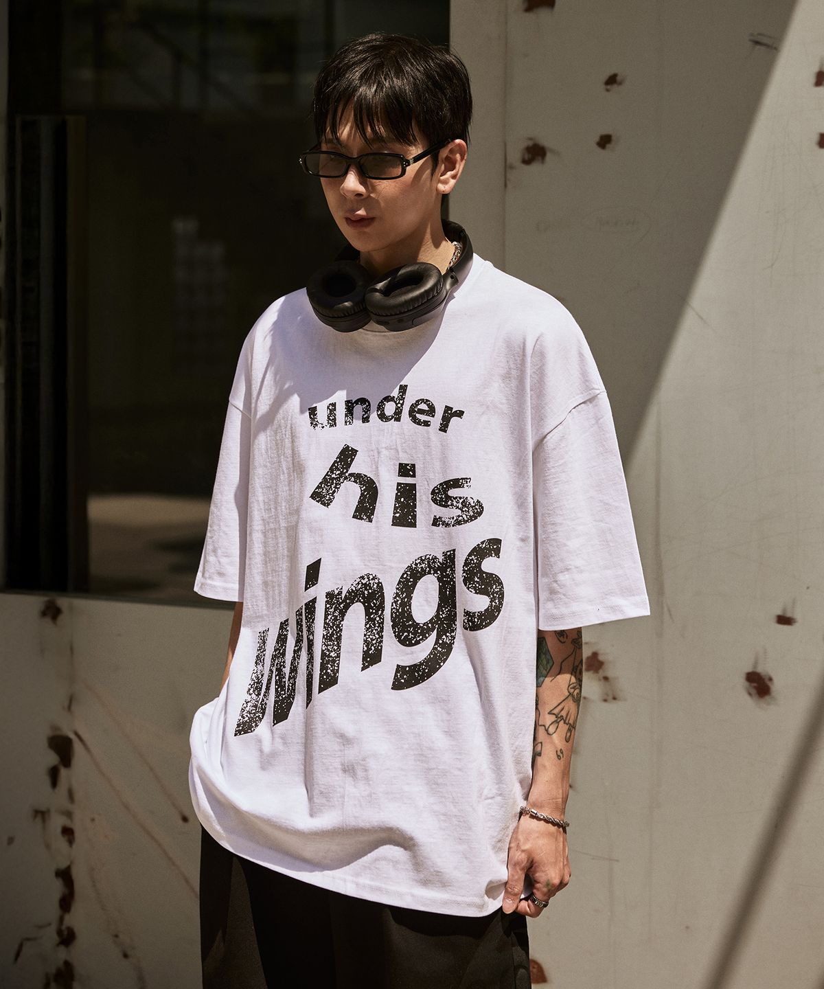 버닝카포네(BURNING CAPONE) BC 윙스 빈티지 레터링 반팔 티셔츠 (WHITE)
