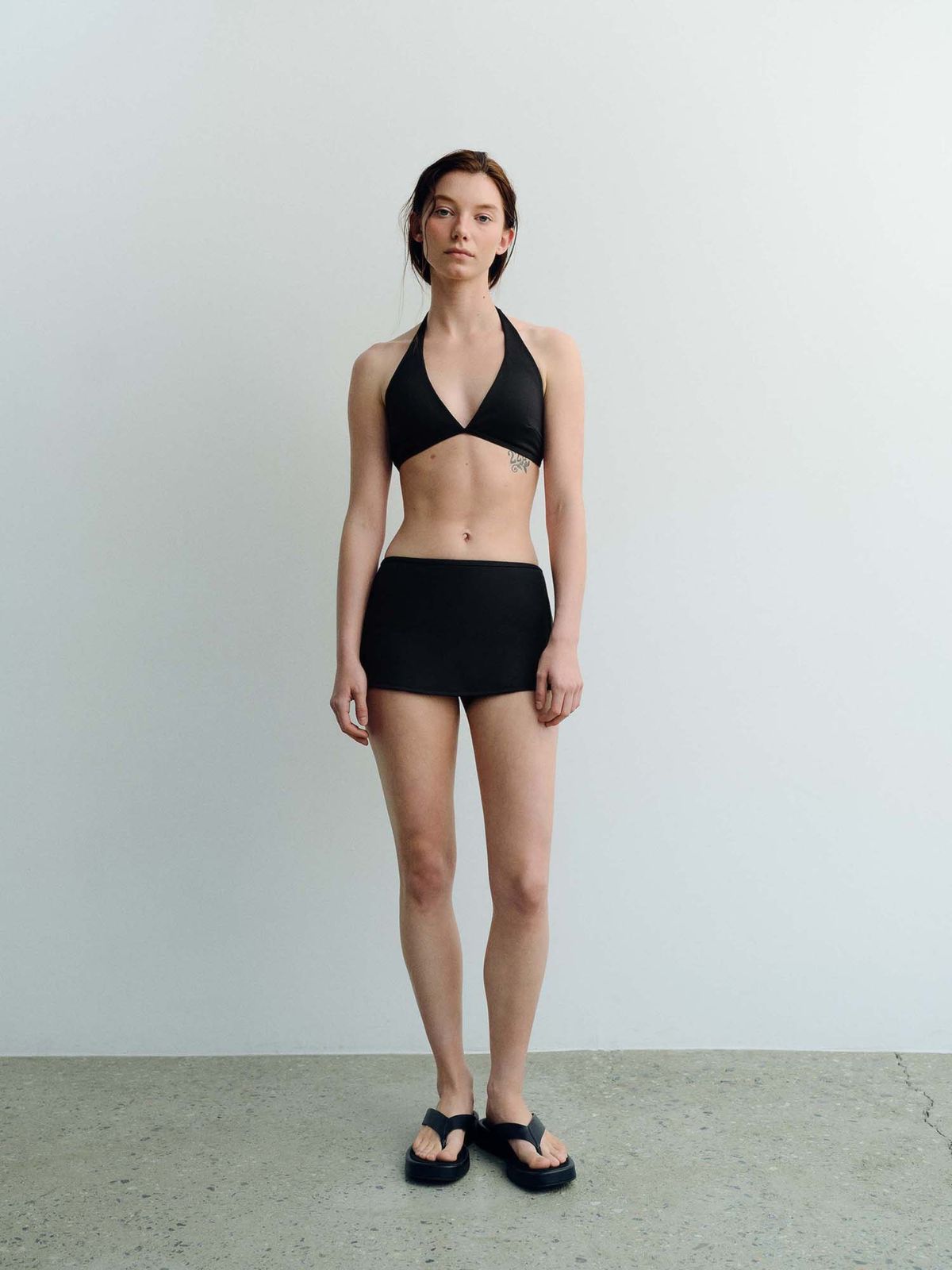 오베르(AUBER) Ribbed Halter Bikini Set - Black
