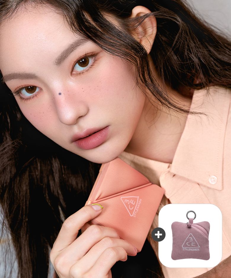 멀티 아이 컬러 팔레트 더 텍스타일 (증정 텍스타일 키링 파우치)