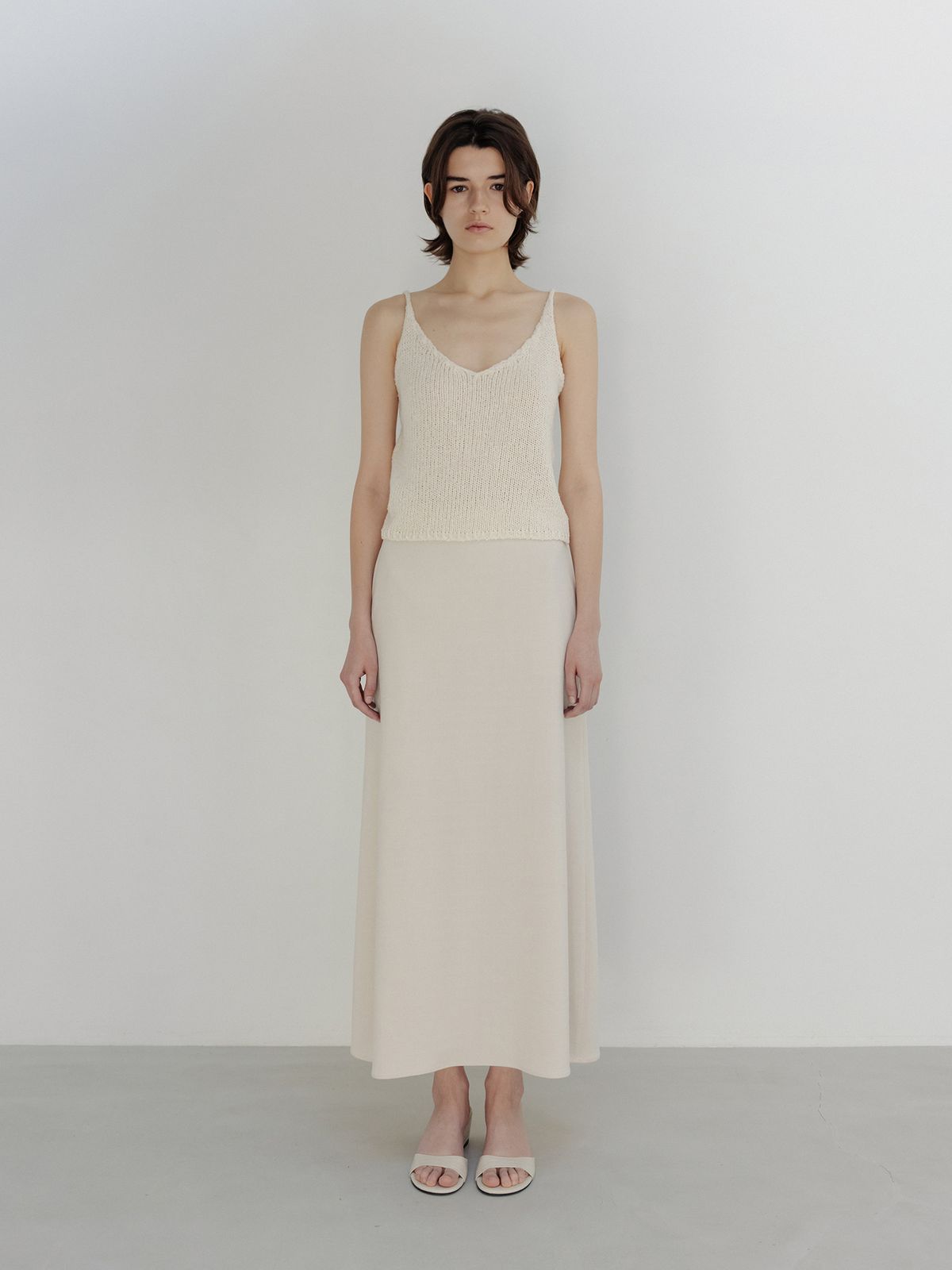 모이아(MOIA) paper sleeveless (ivory)