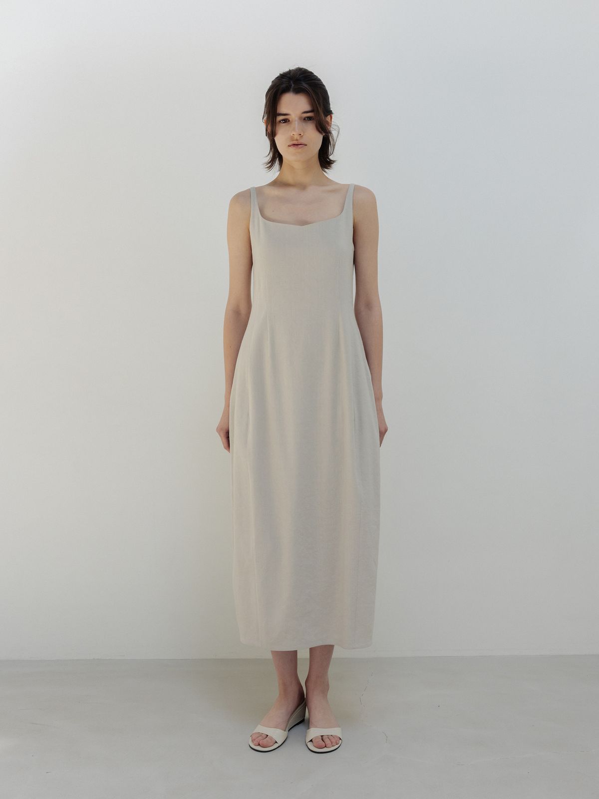 모이아(MOIA) viscose barrel dress (sand beige)