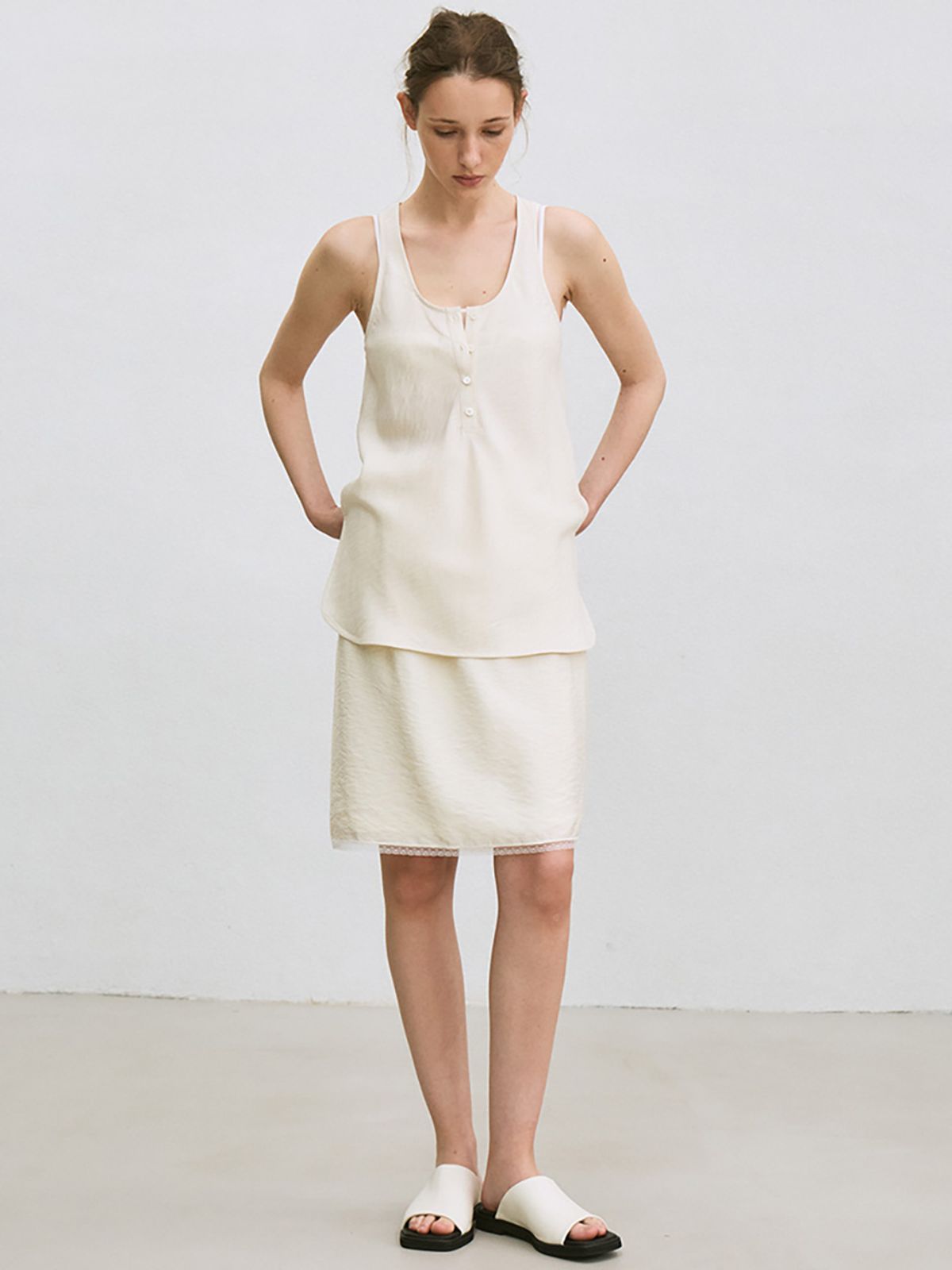 르(LE) lace-trim midi skirt (light yellow)