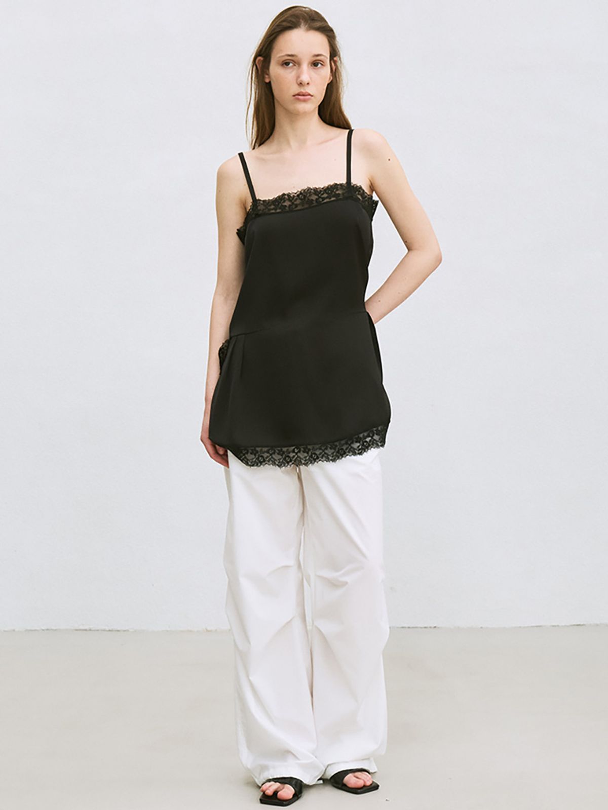 르(LE) lace-trim mini dress (black)