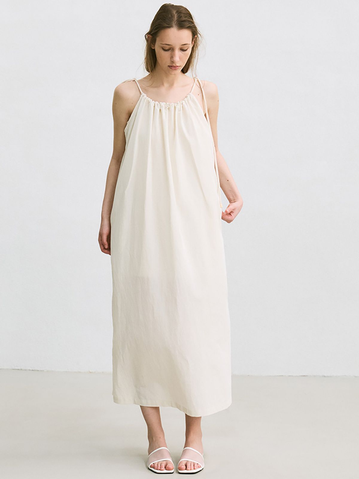 르(LE) shirring maxi dress (ecru)