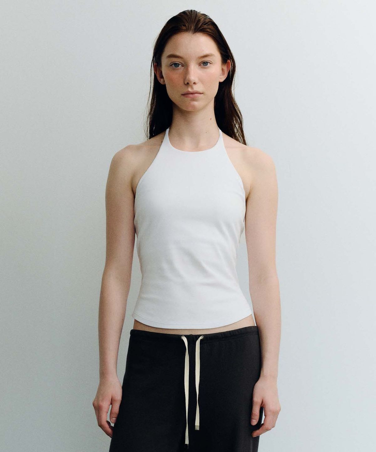 오베르(AUBER) Pad Cup Halter Top - White