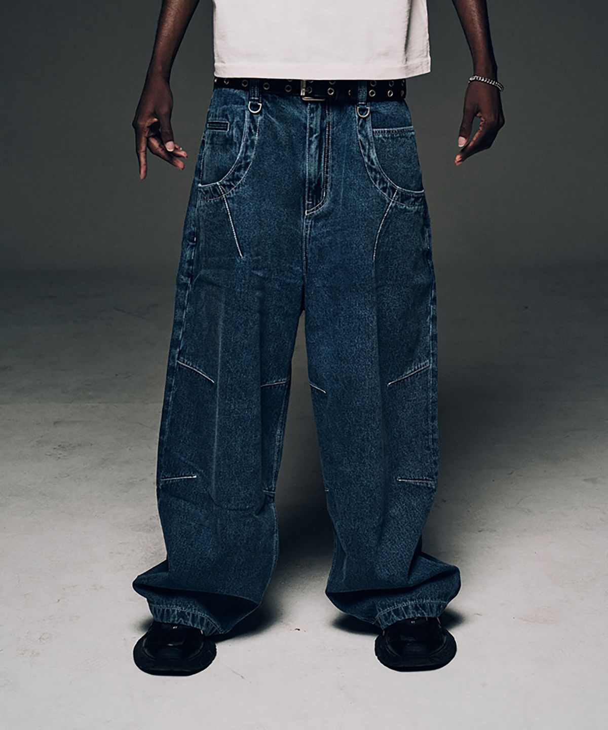 코너블레스(CORNERBLESS) ESSENTIAL LIGHT WIDE DENIM PANTS