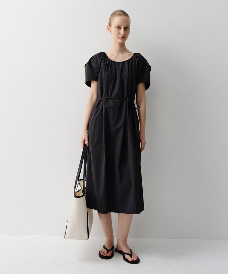 JOY PUFF SHIRRING DRESS (BLACK)