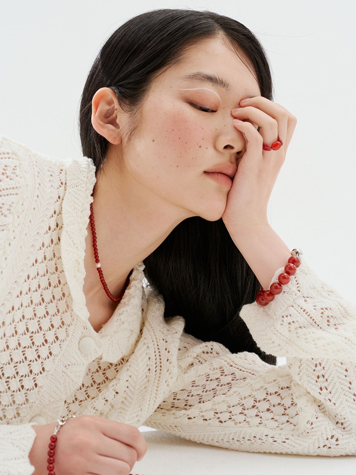 토우트(TOUT) red and pearl necklace