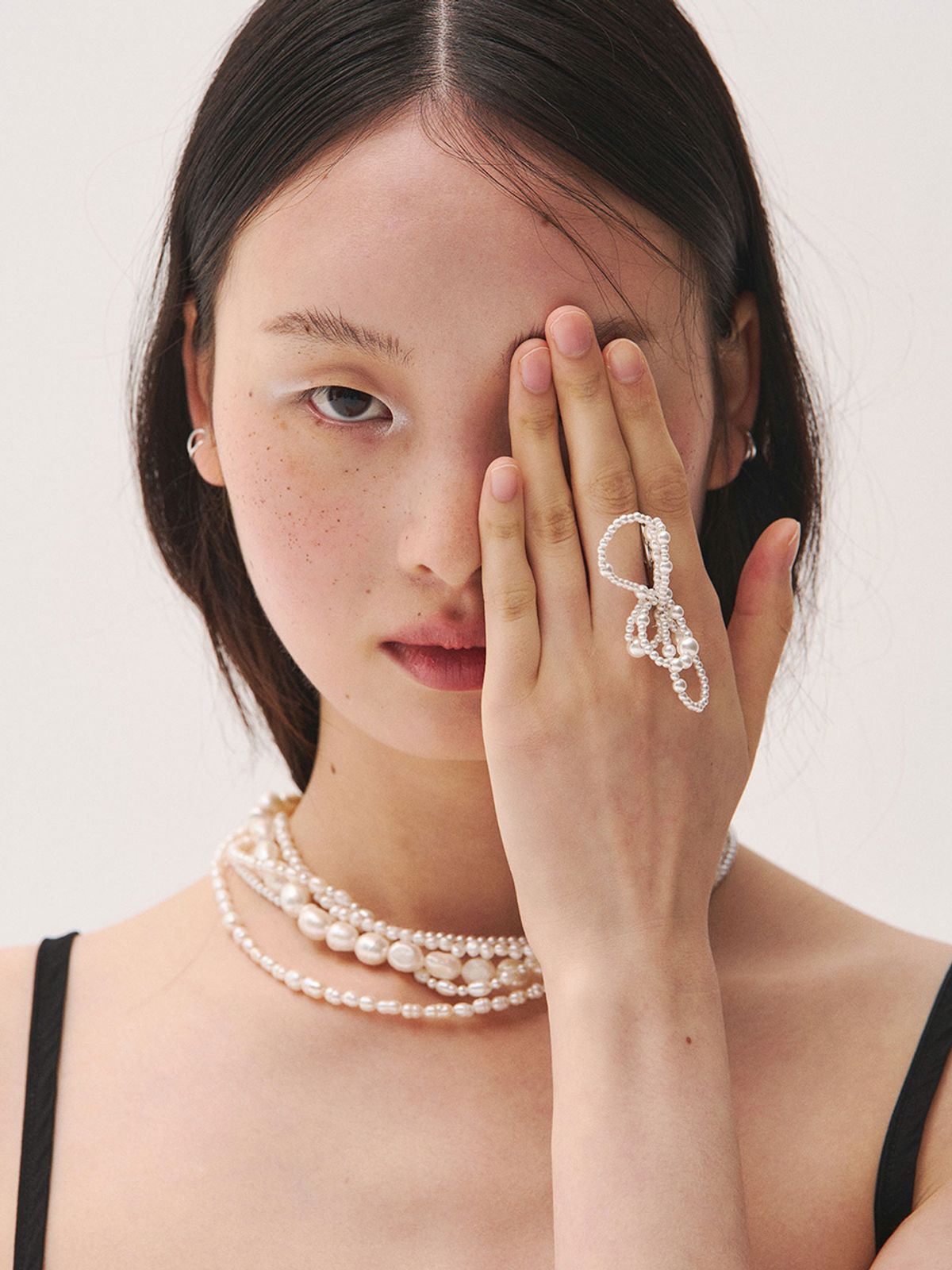 토우트(TOUT) 5 layered pearl necklace