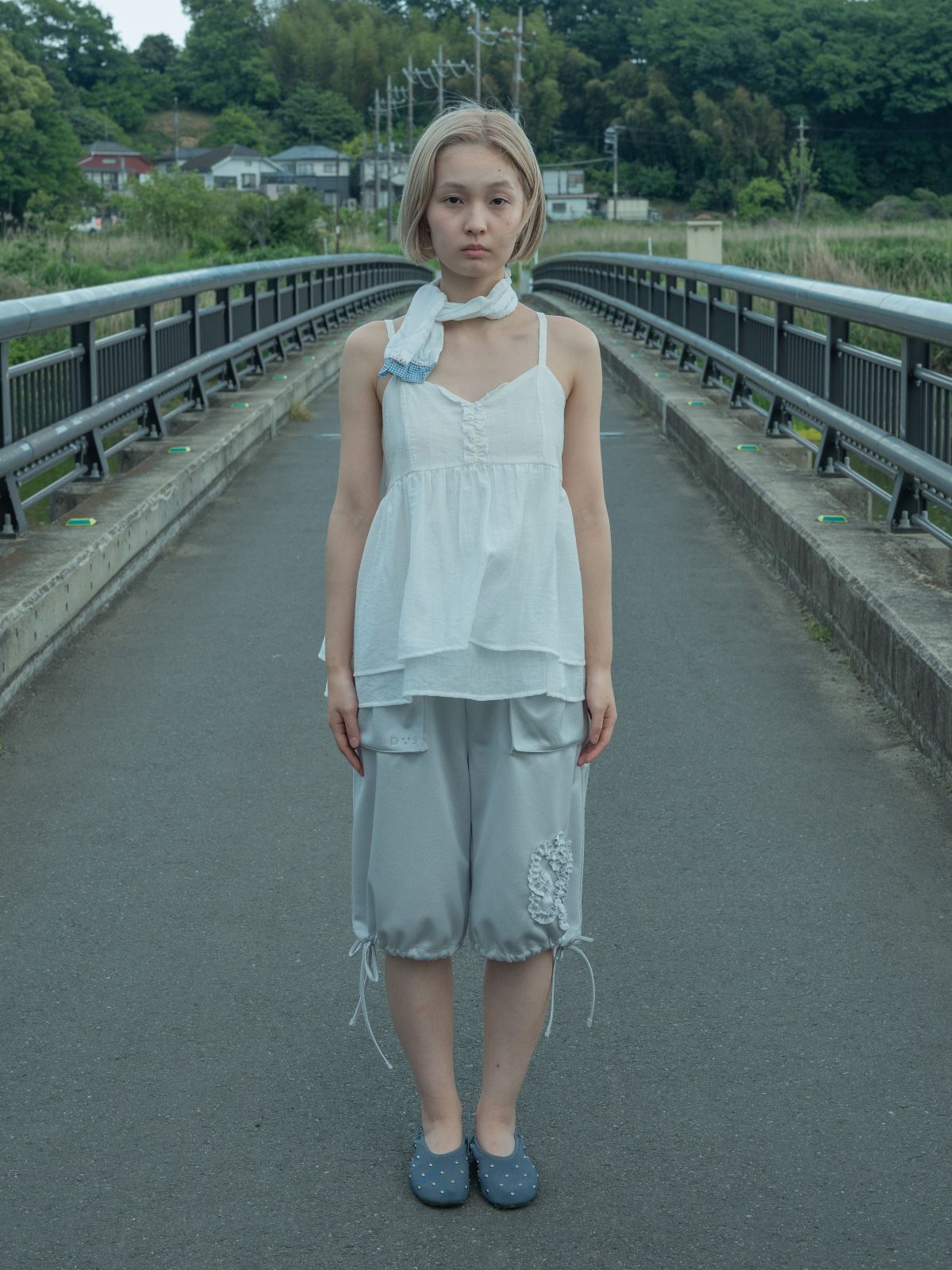 피브스피브스(PEEVES PEEVES) Flutter Track Pants / Silver