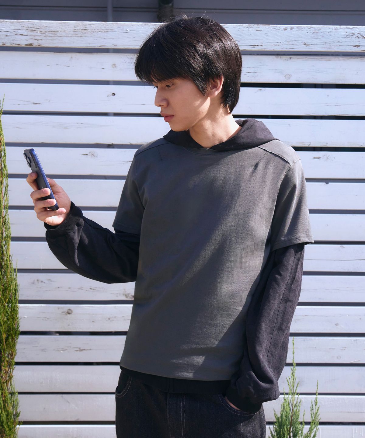 우알롱(WOOALONG) Minimal cotton regular t-shirts -KHAKI