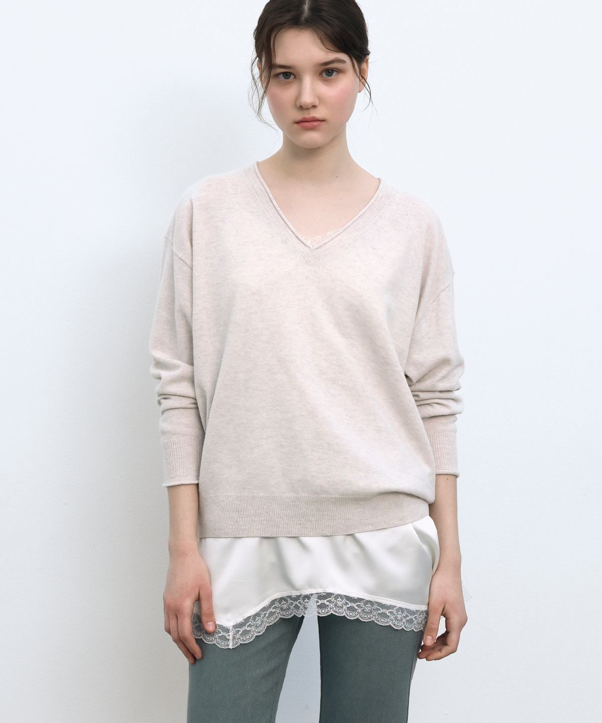 쏘이르(SO IR) V NECK WOOL KNIT - OYSTER