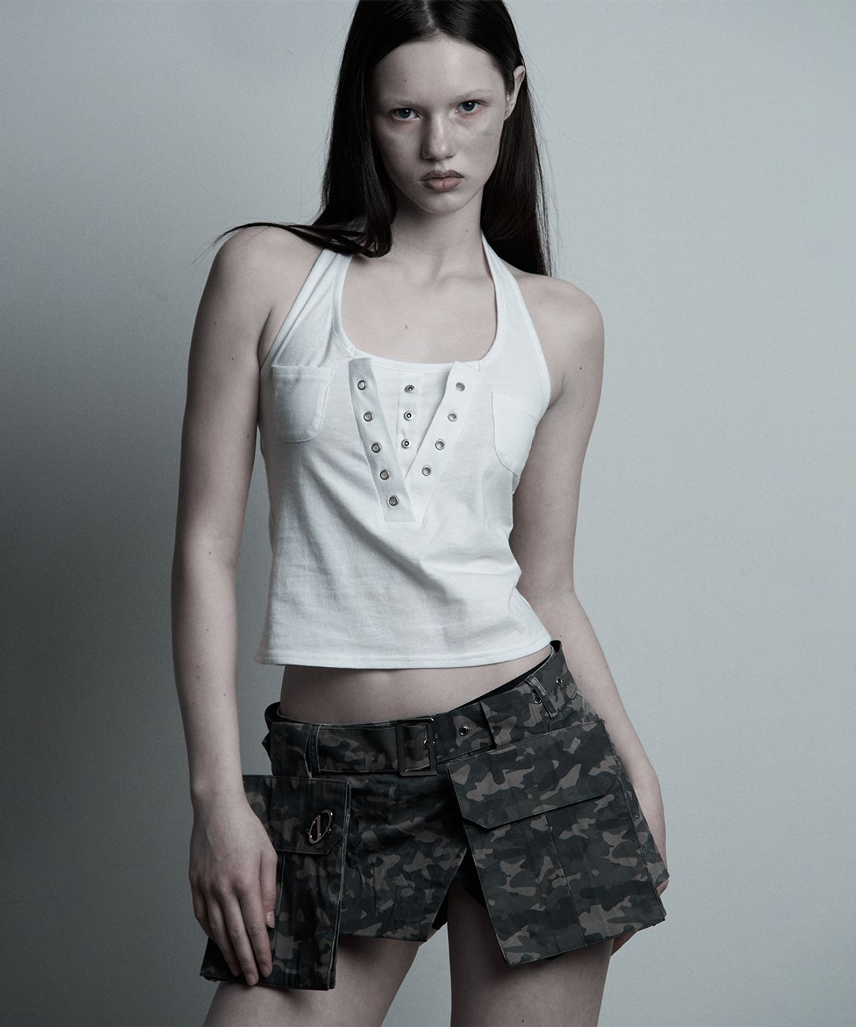 일리오(ILLIO) White Cathy halter top