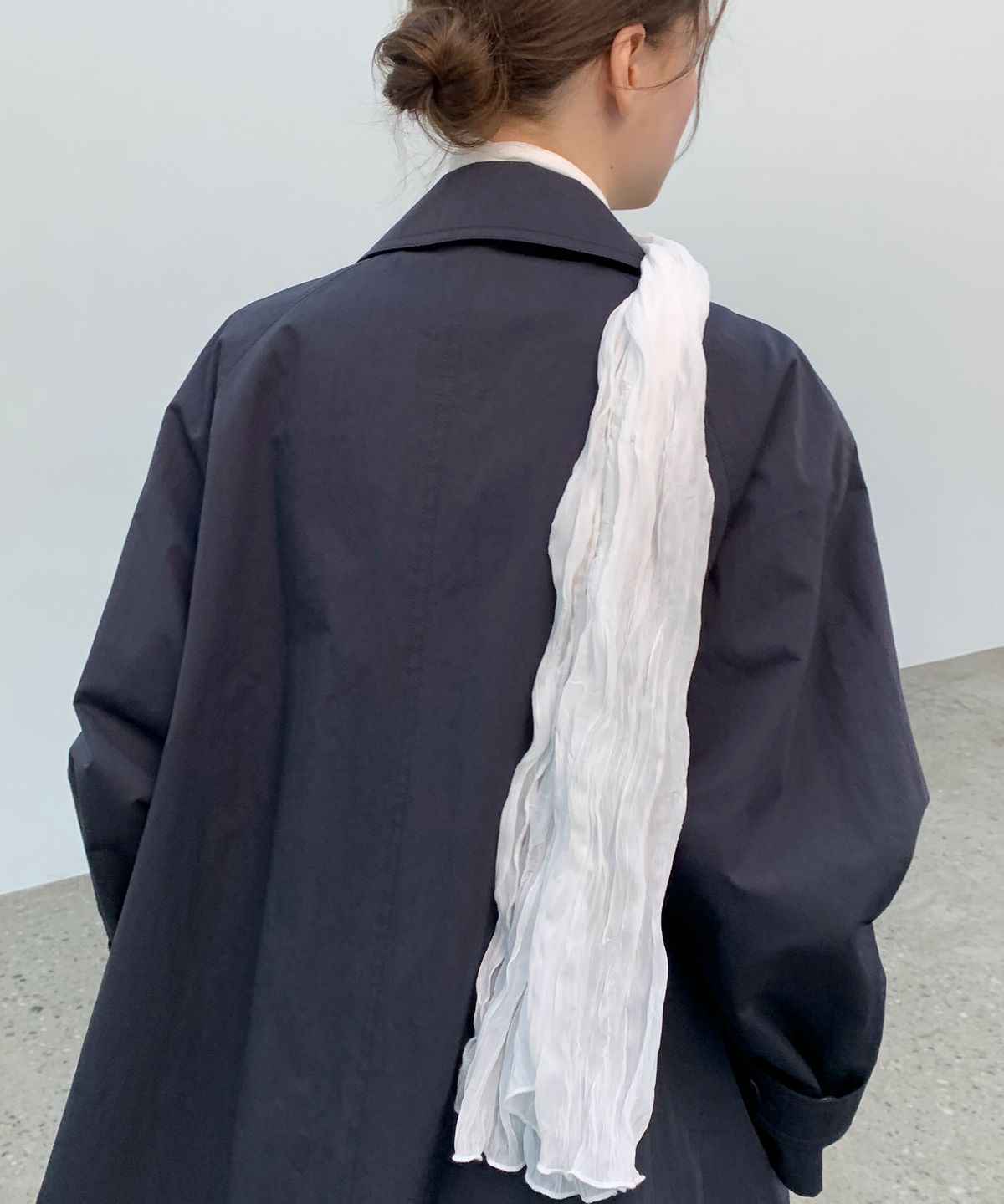 쏘이르(SO IR) CLOUD CRINKLE SCARF - WHITE
