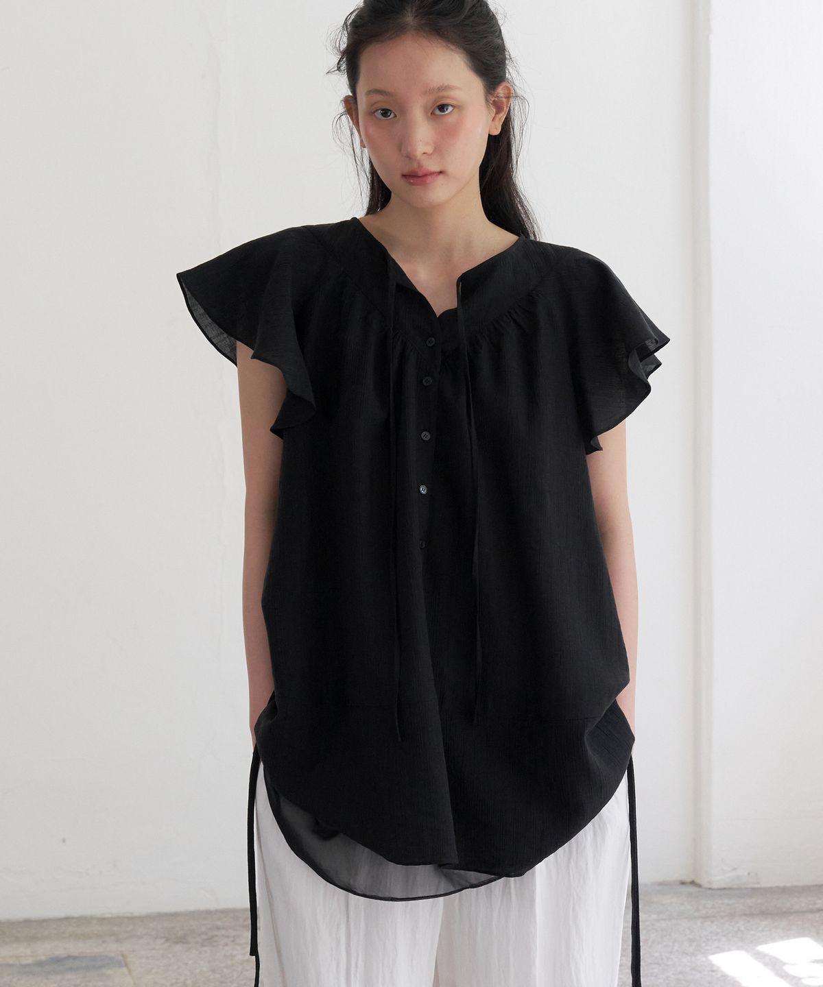 쏘이르(SO IR) RUFFLE ONE PIECE BLOUSE - BLACK