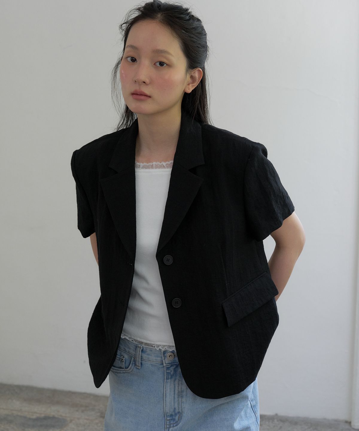 쏘이르(SO IR) LIGHT LINEN HALF JACKET - BLACK