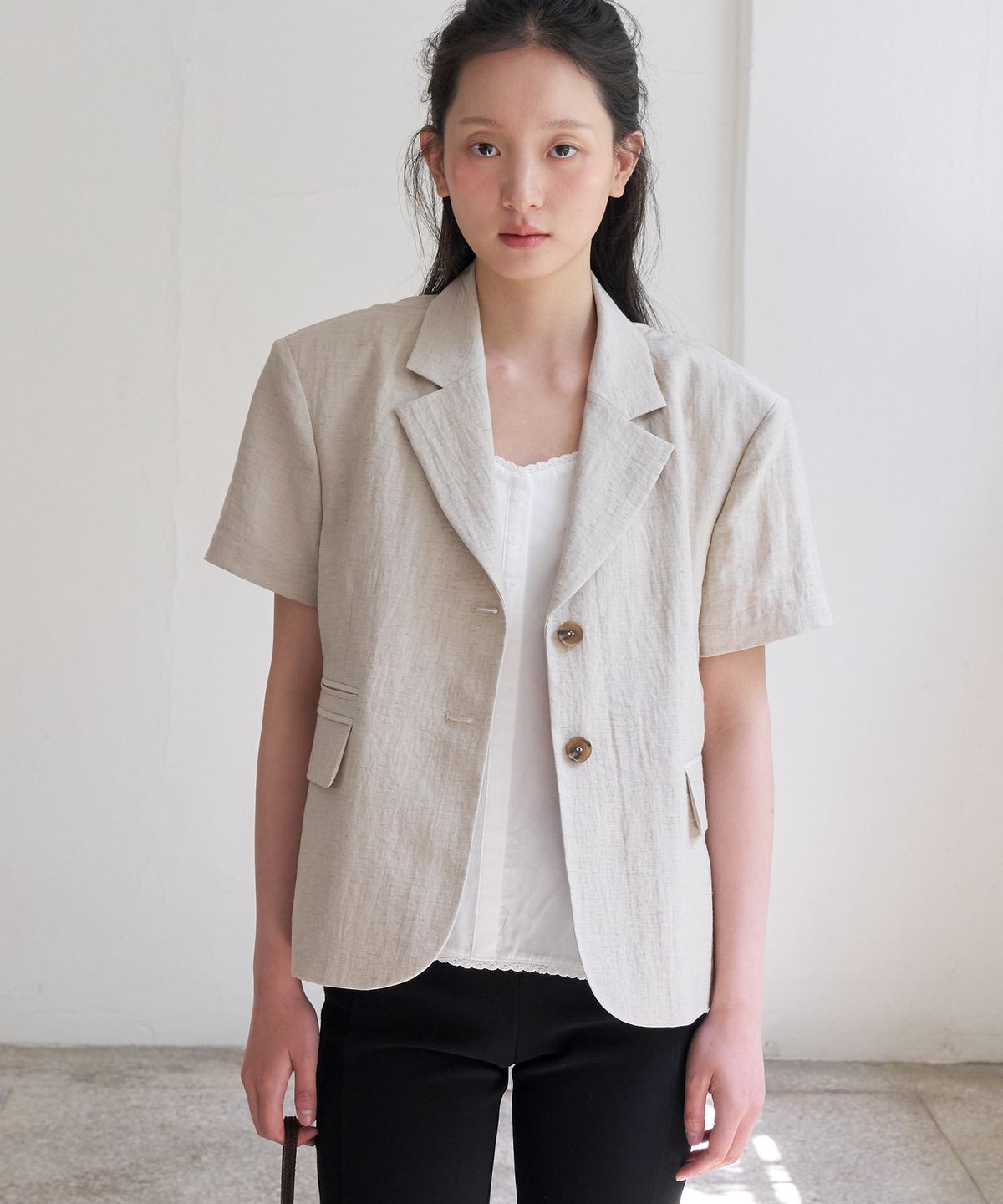 쏘이르(SO IR) LIGHT LINEN HALF JACKET - BEIGE