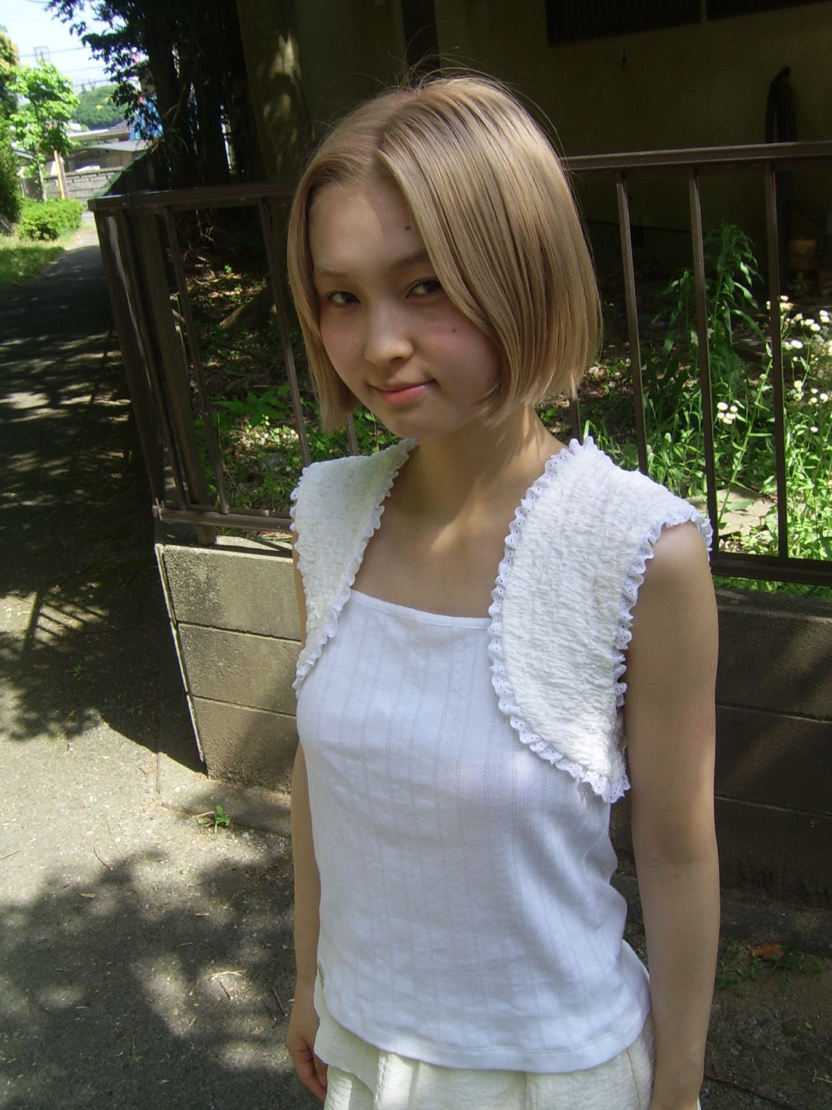 피브스피브스(PEEVES PEEVES) Vest Layered Sleeveless / White