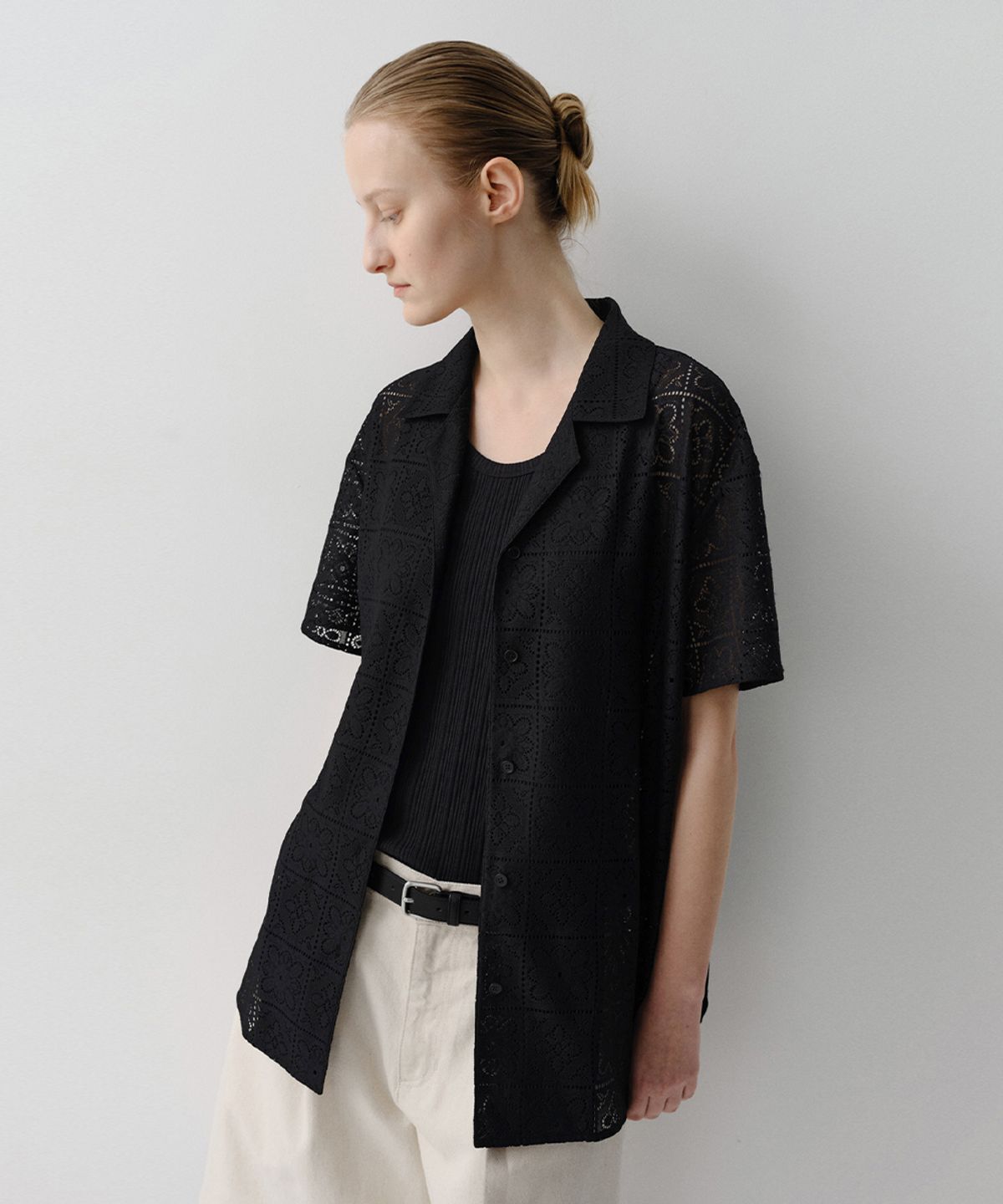 이아(EAAH) OPEN COLLAR LACE SHIRT (BLACK)