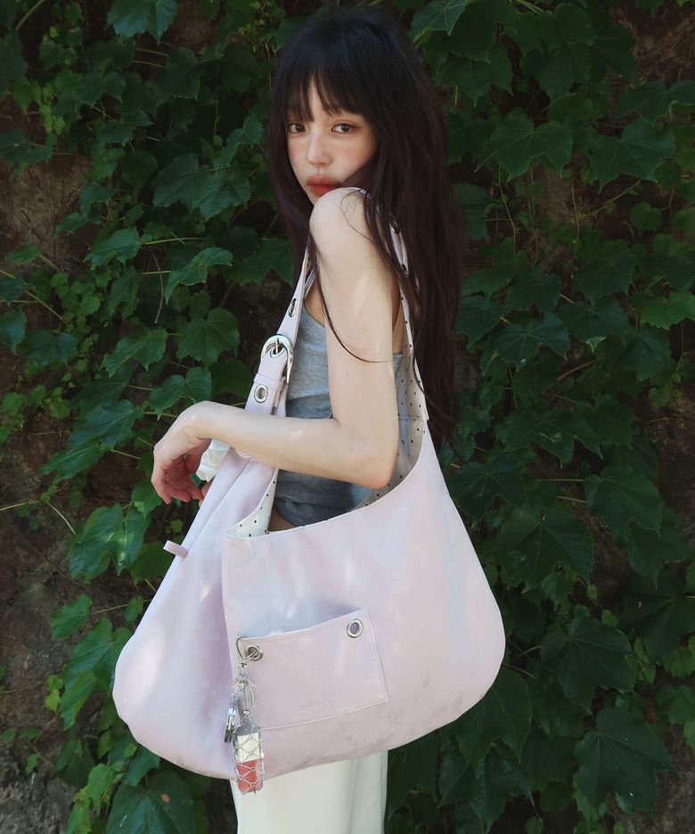 [SET]BUCKLE REVERSIBLE SHOULDER BAG + LETERIE LIP + KEYRING