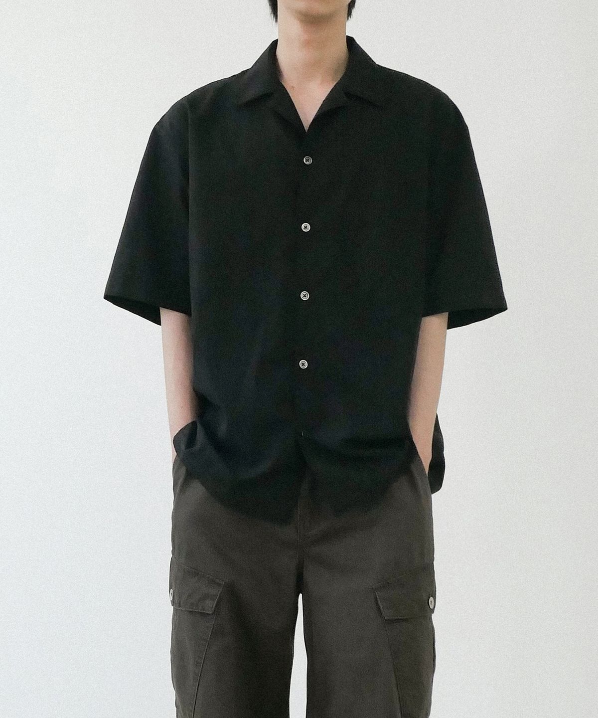 브랜디드(BRANDED) SILENT RESORT HALF SHIRT [ASH BLACK]